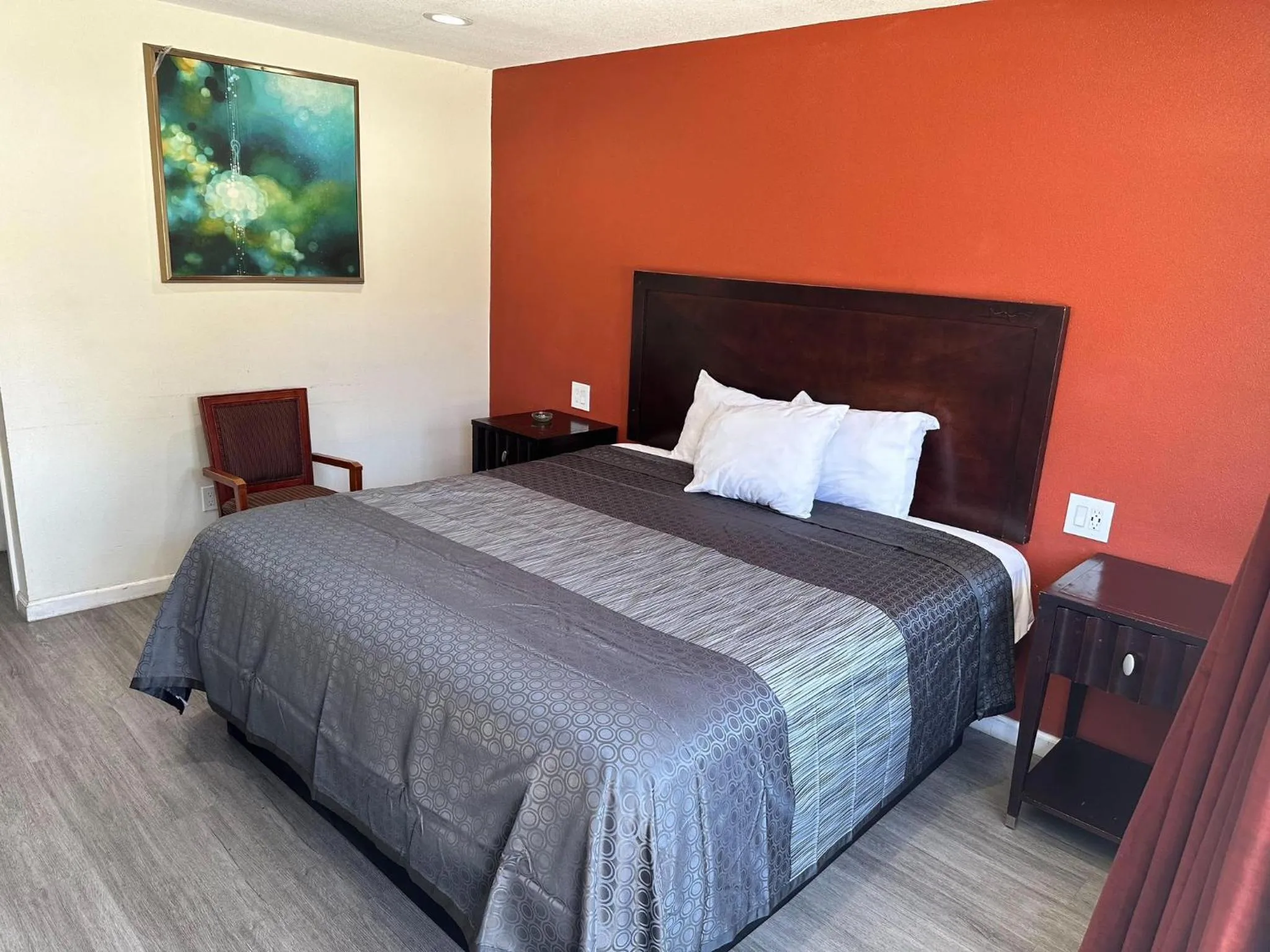 Bed in Bell Manor Motel