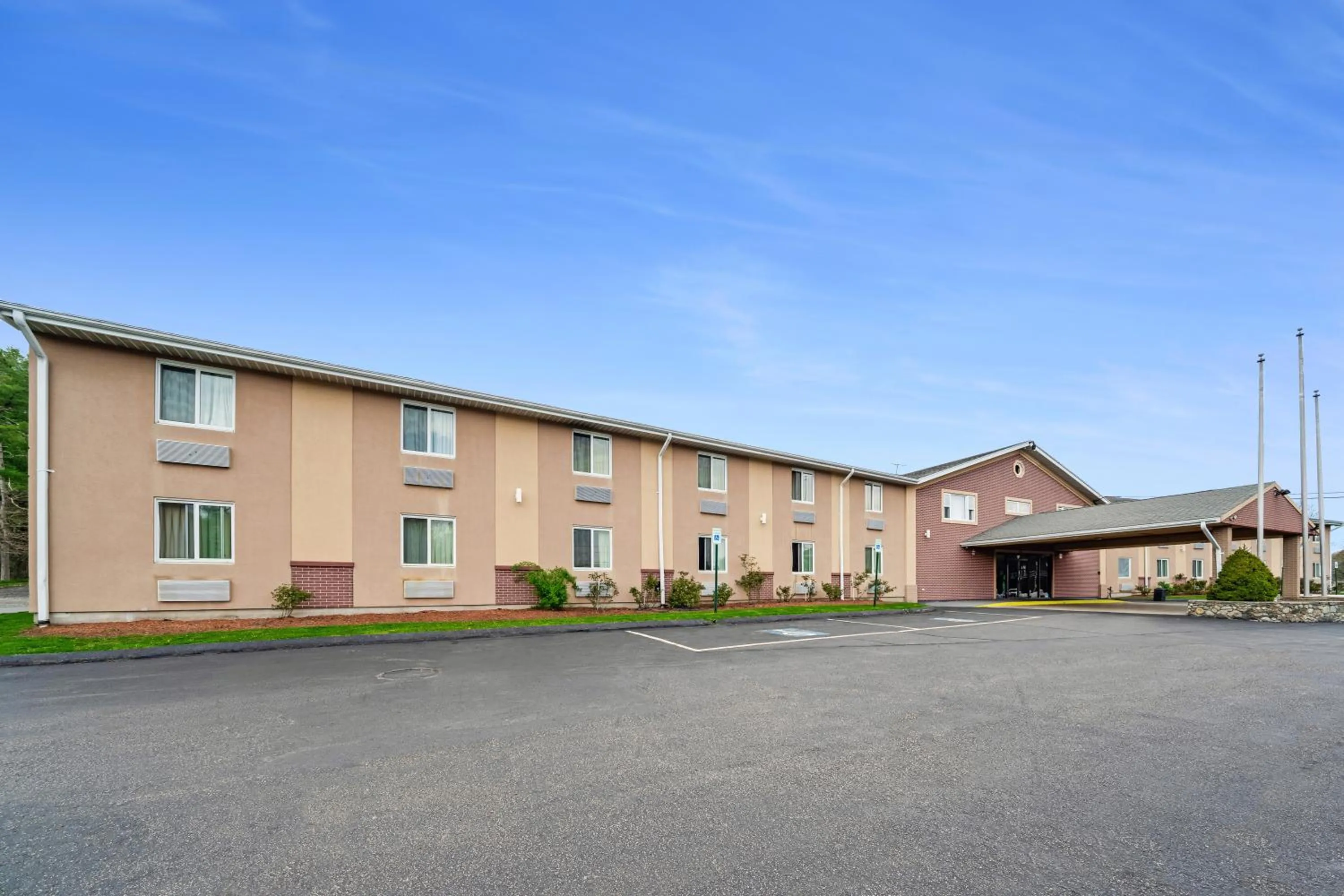 Property building in Americas Best Value Inn Foxboro
