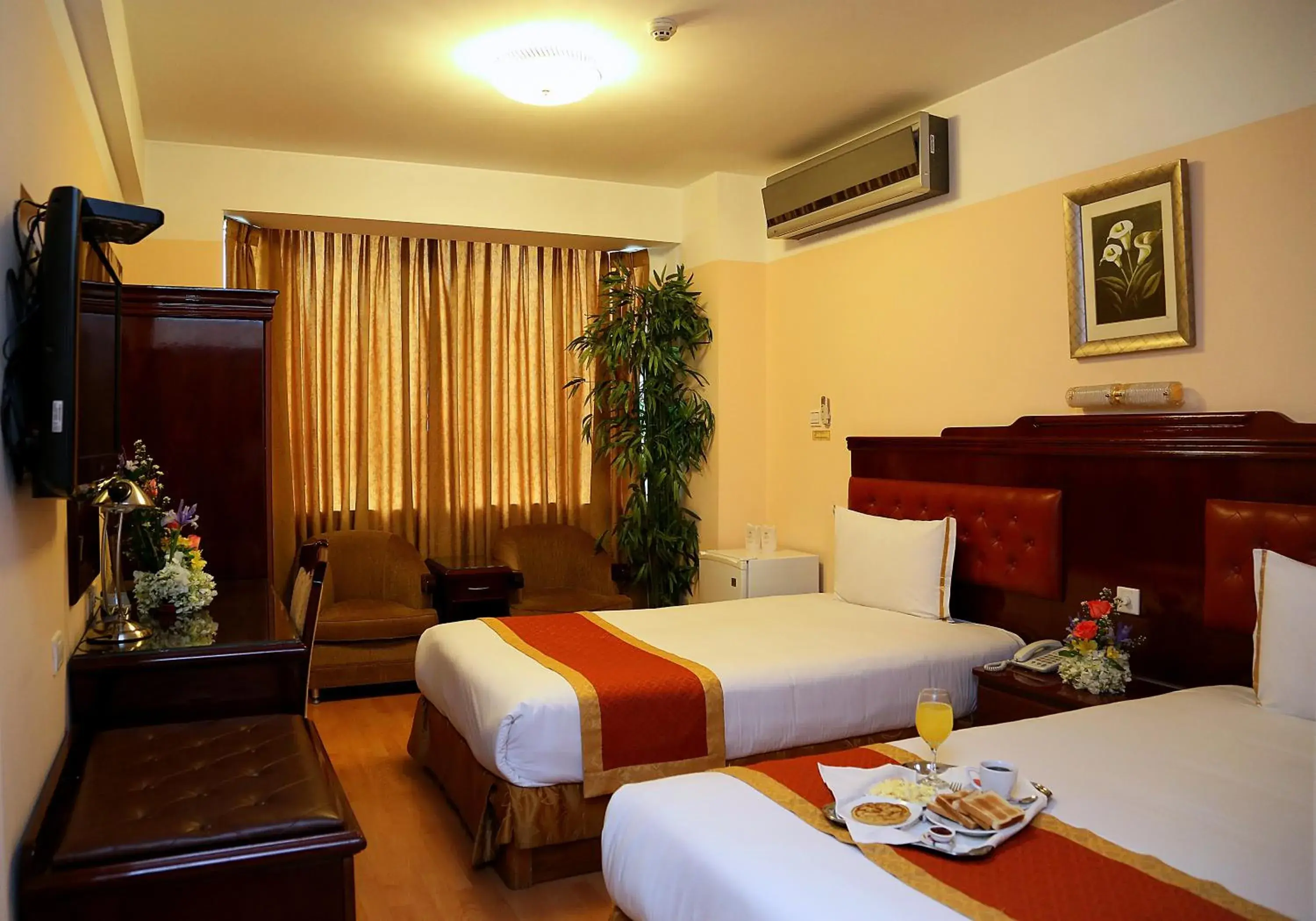 Twin Room in Hotel Princesa Twin Room in Hotel Princesa