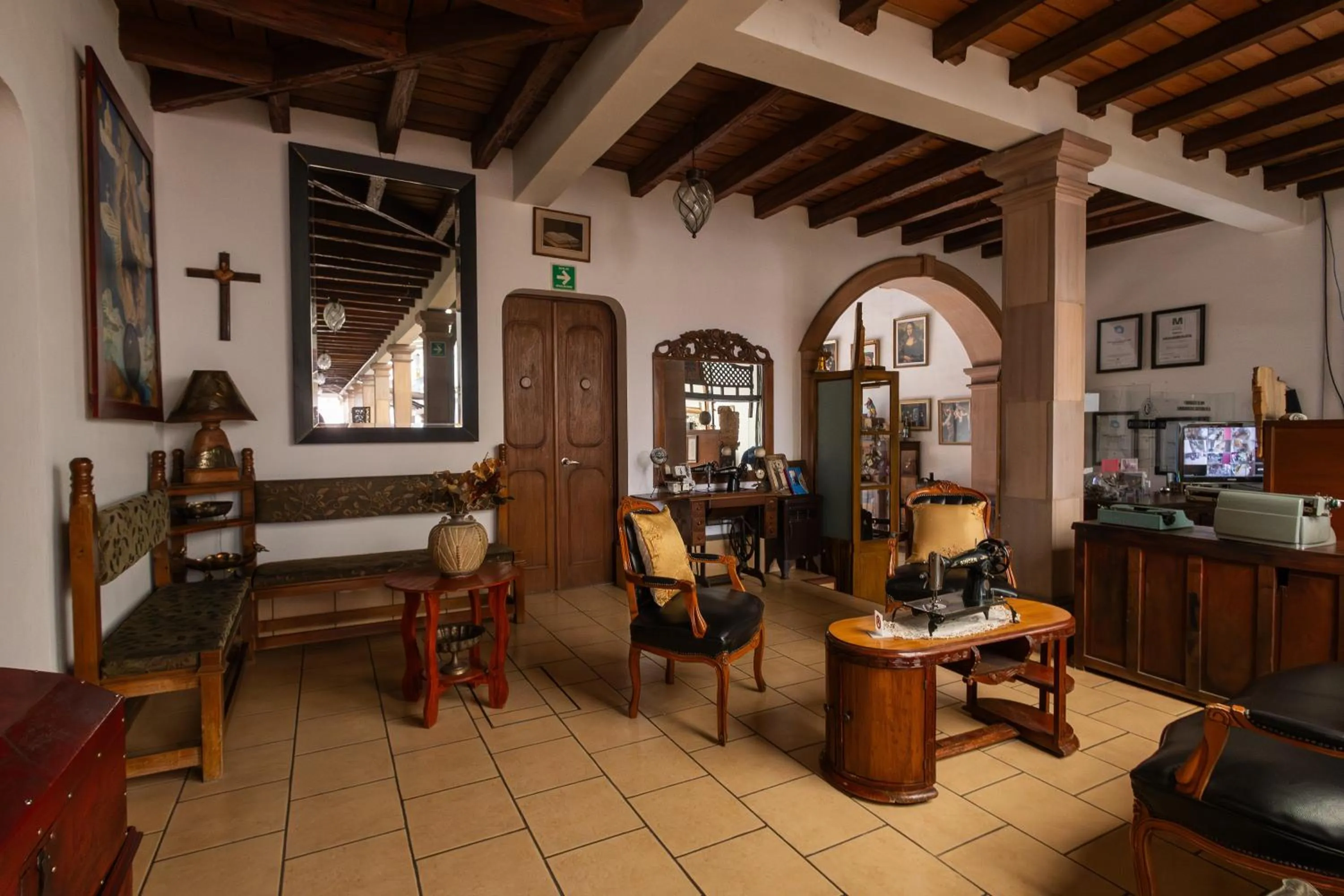 Property building in Hotel-Boutique La Casa De Los Recuerdos