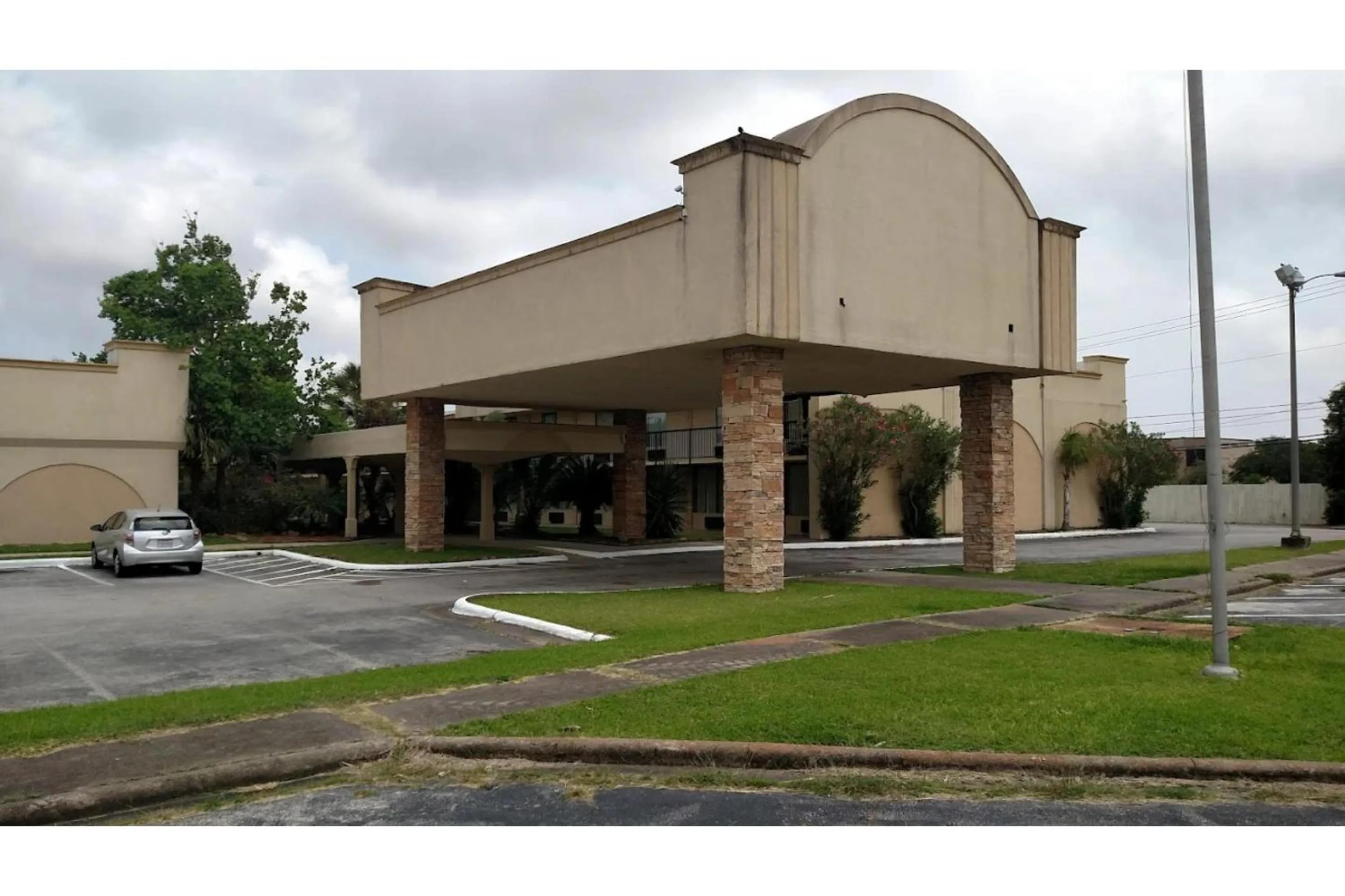 Parking in Eco Inn Suites by Hotel O Baytown