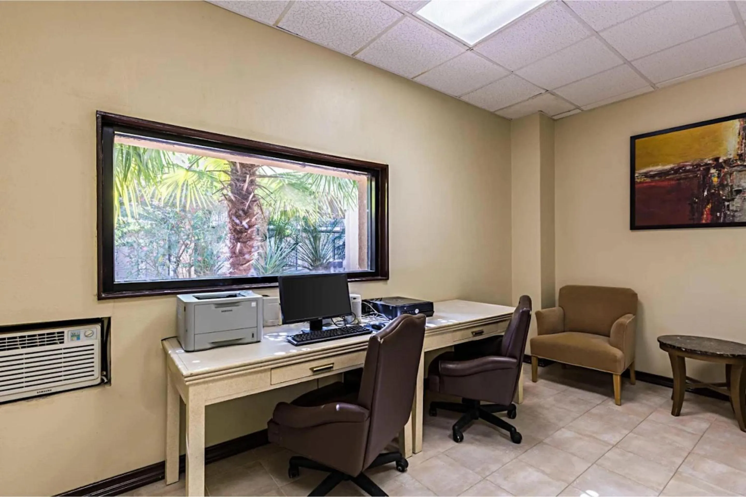 Lobby or reception in Eco Inn Suites by Hotel O Baytown