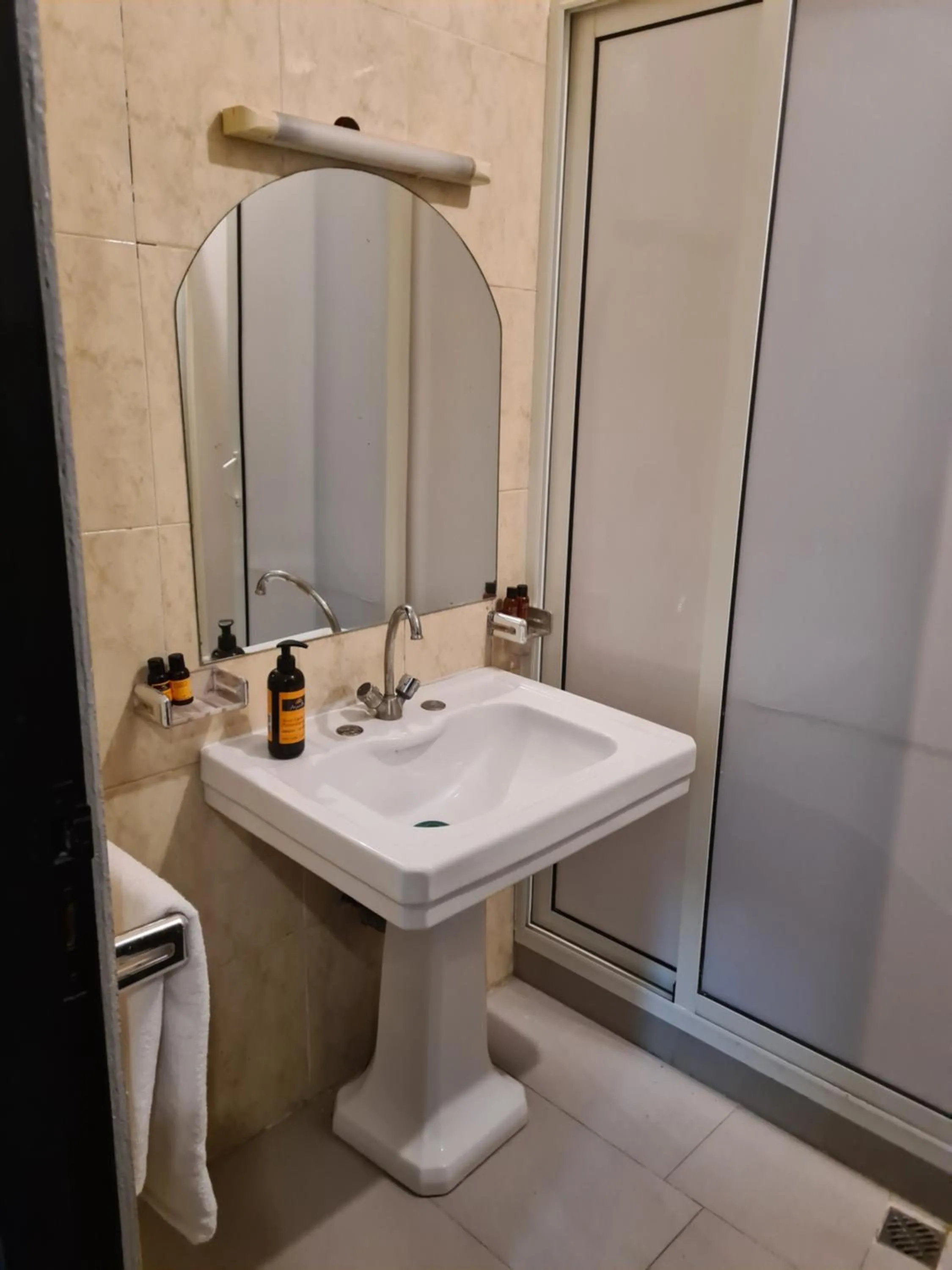 Bathroom in Apart Hotel Larbi