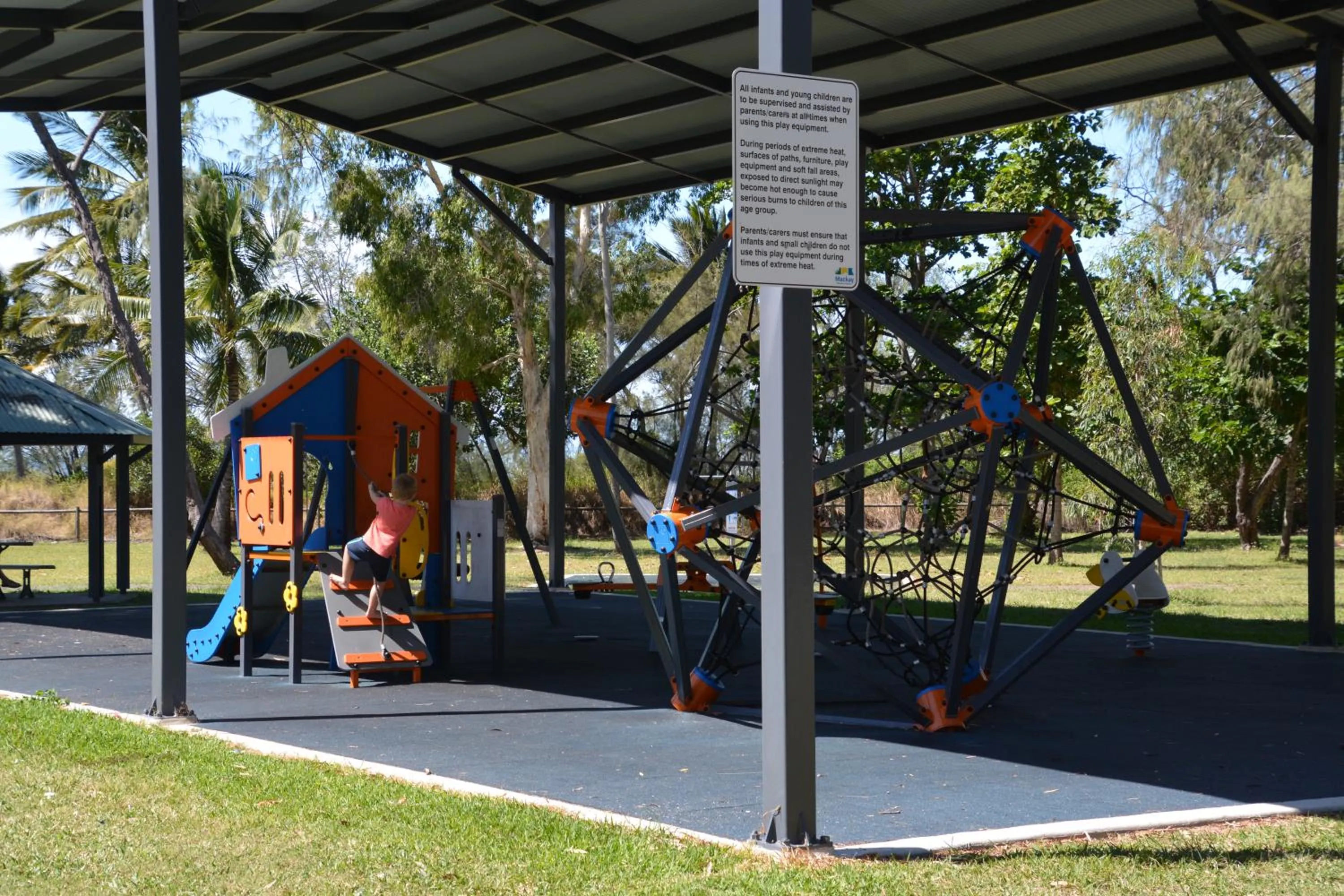 Area and facilities in Beachside Boutique Motel Mackay