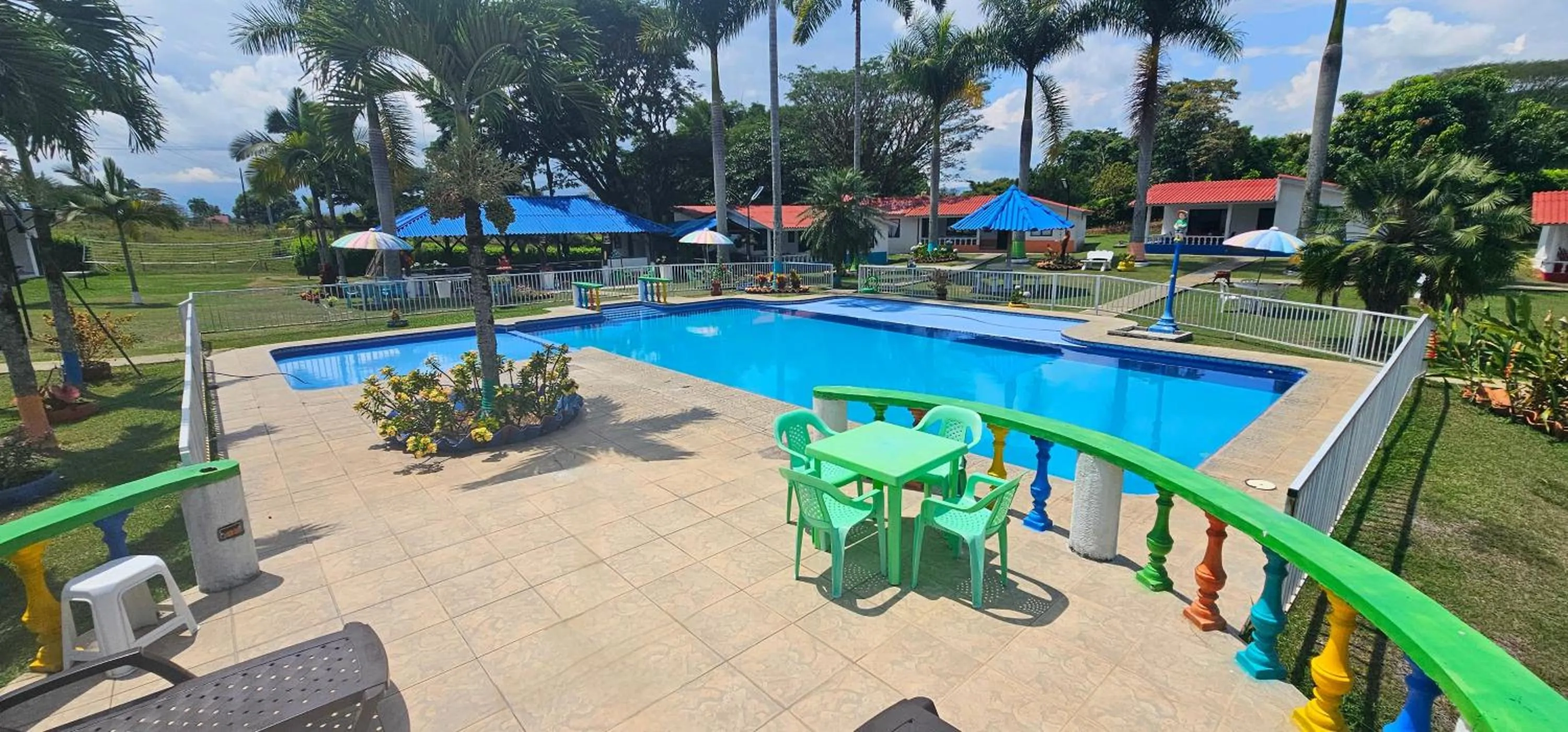 Pool view in Cabañas Cafeteras Cerritos