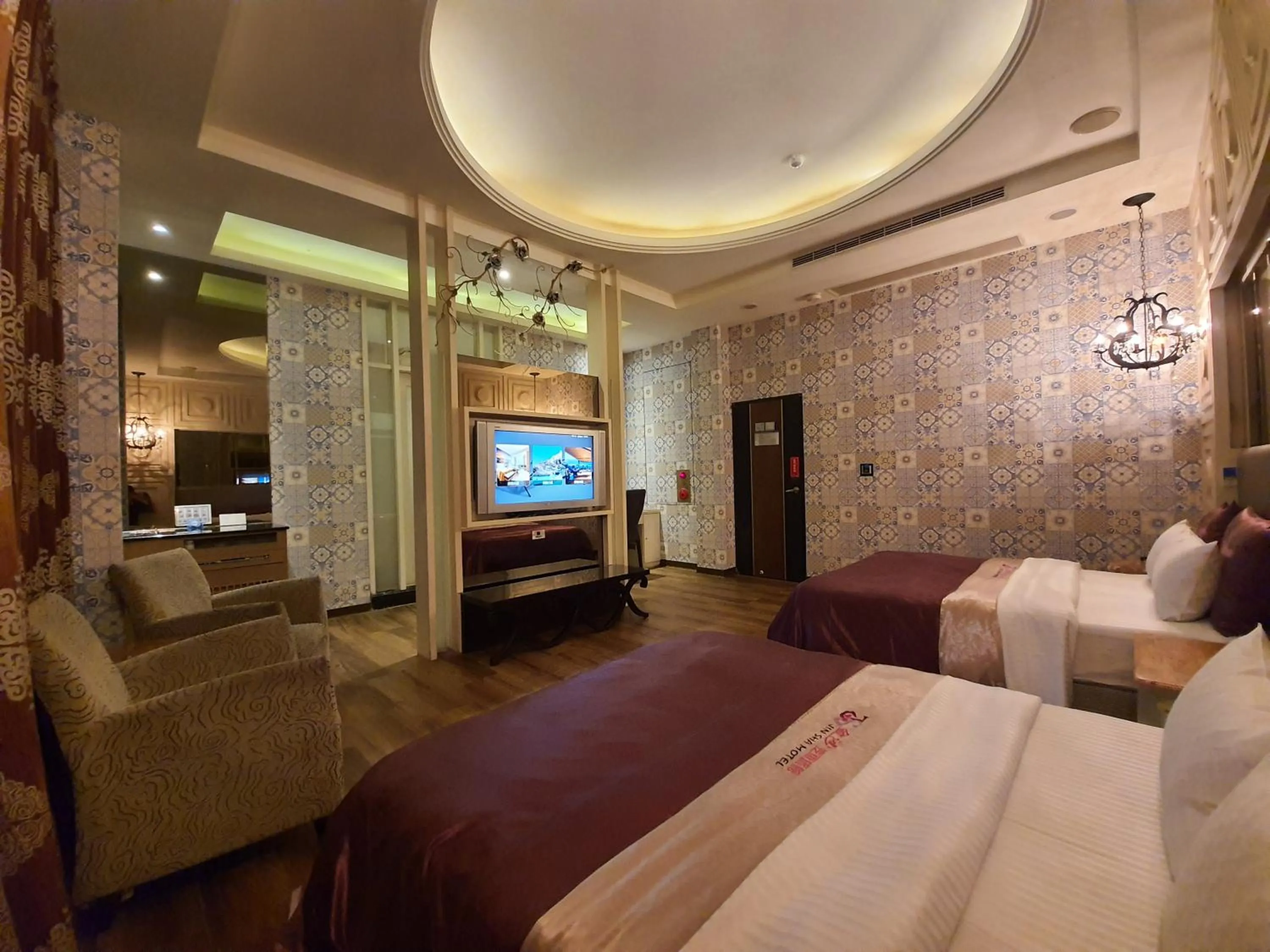 room service, Bed in Jinsha Motel