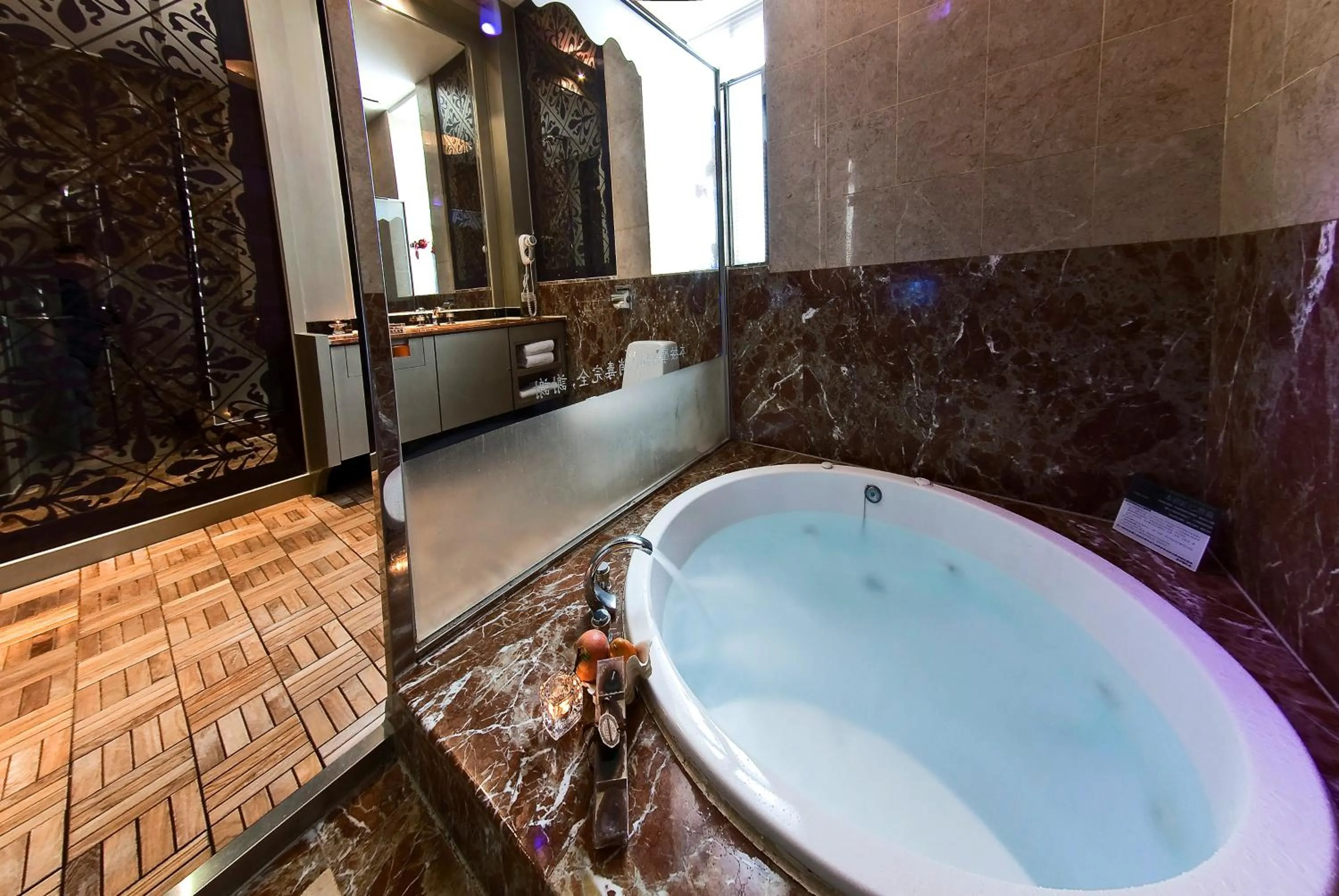 Photo of the whole room in Jinsha Motel