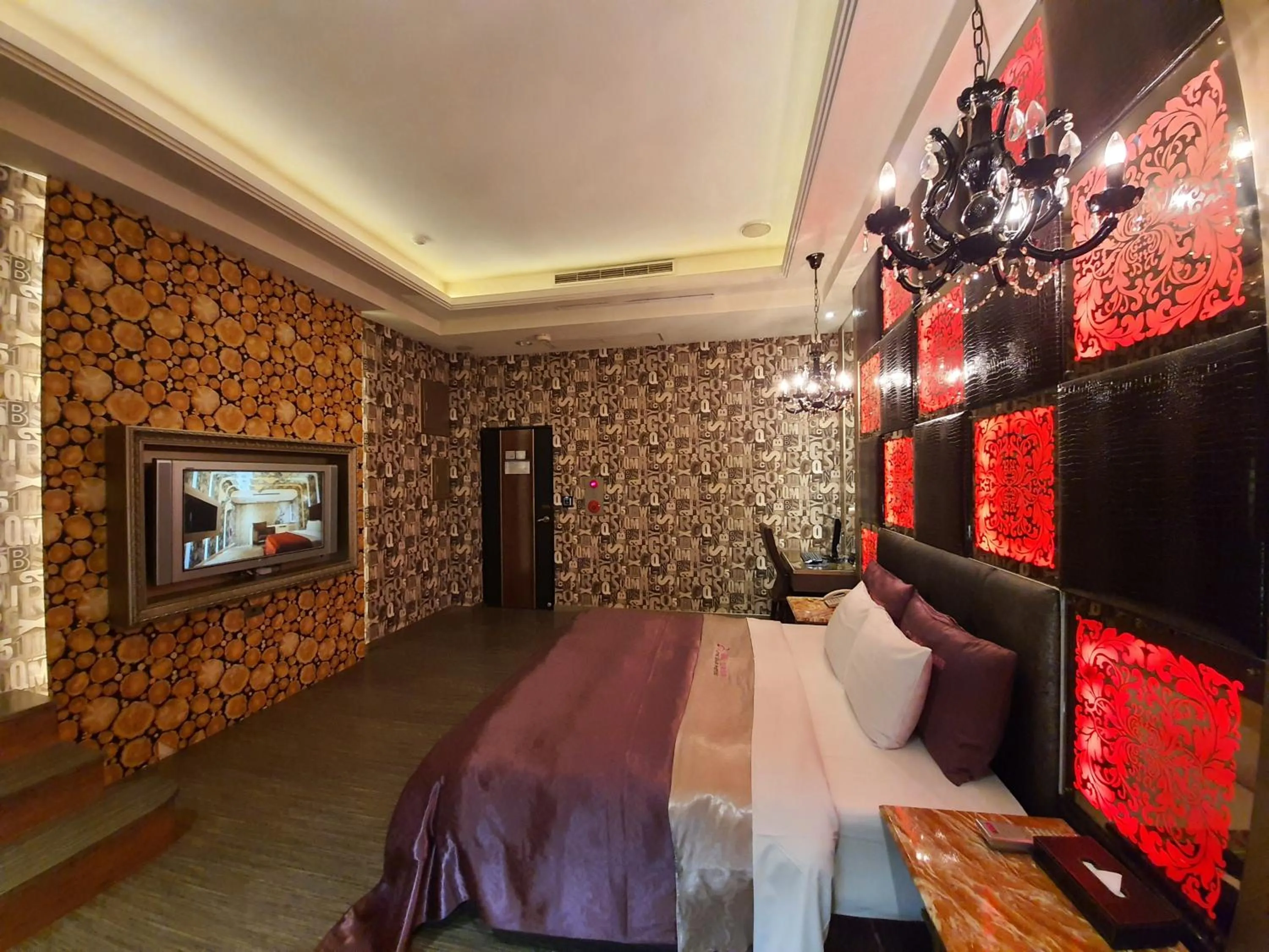 Photo of the whole room, Bed in Jinsha Motel