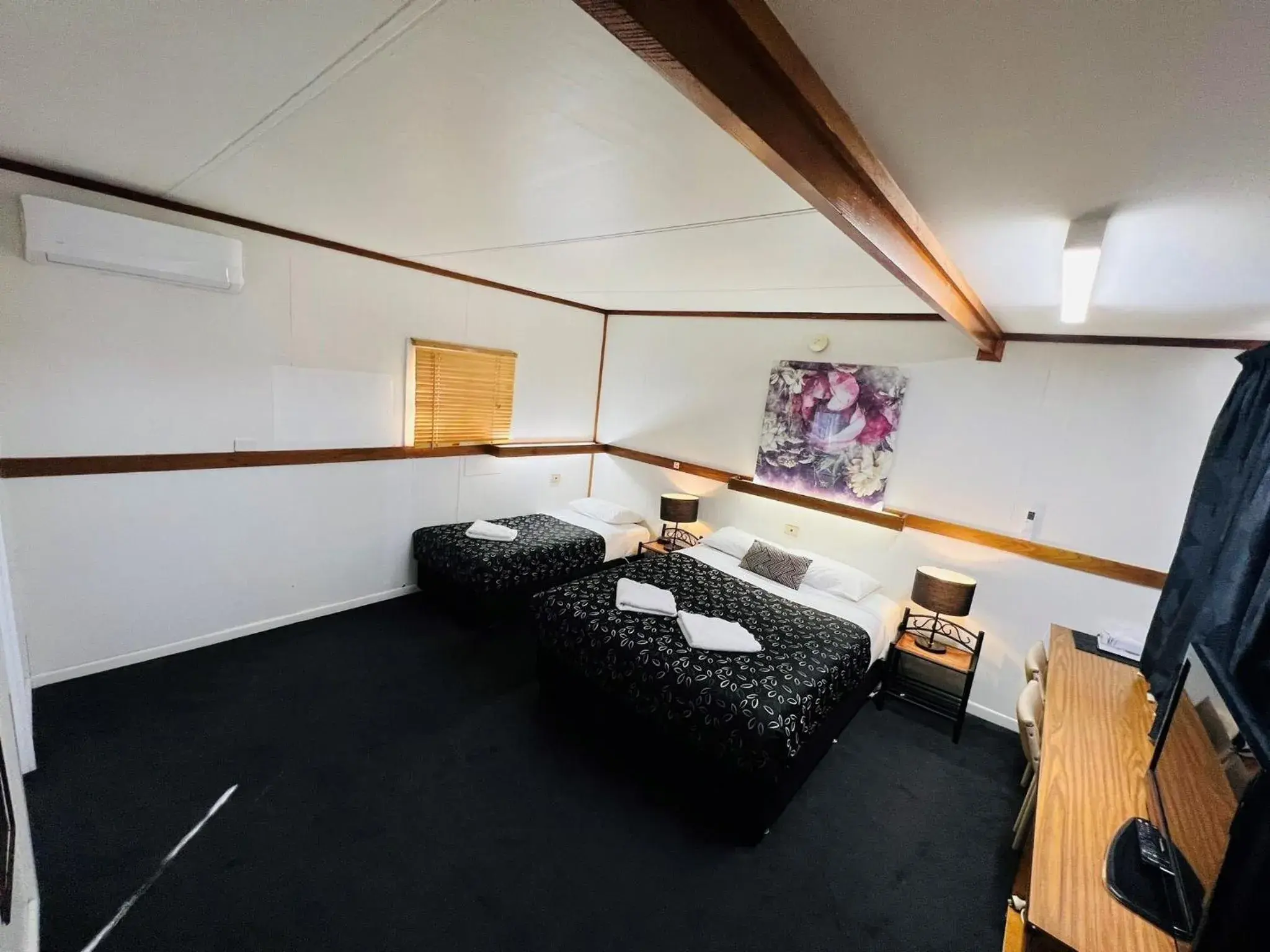 Standard Twin Room in Horsham Motel Standard Twin Room in Horsham Motel