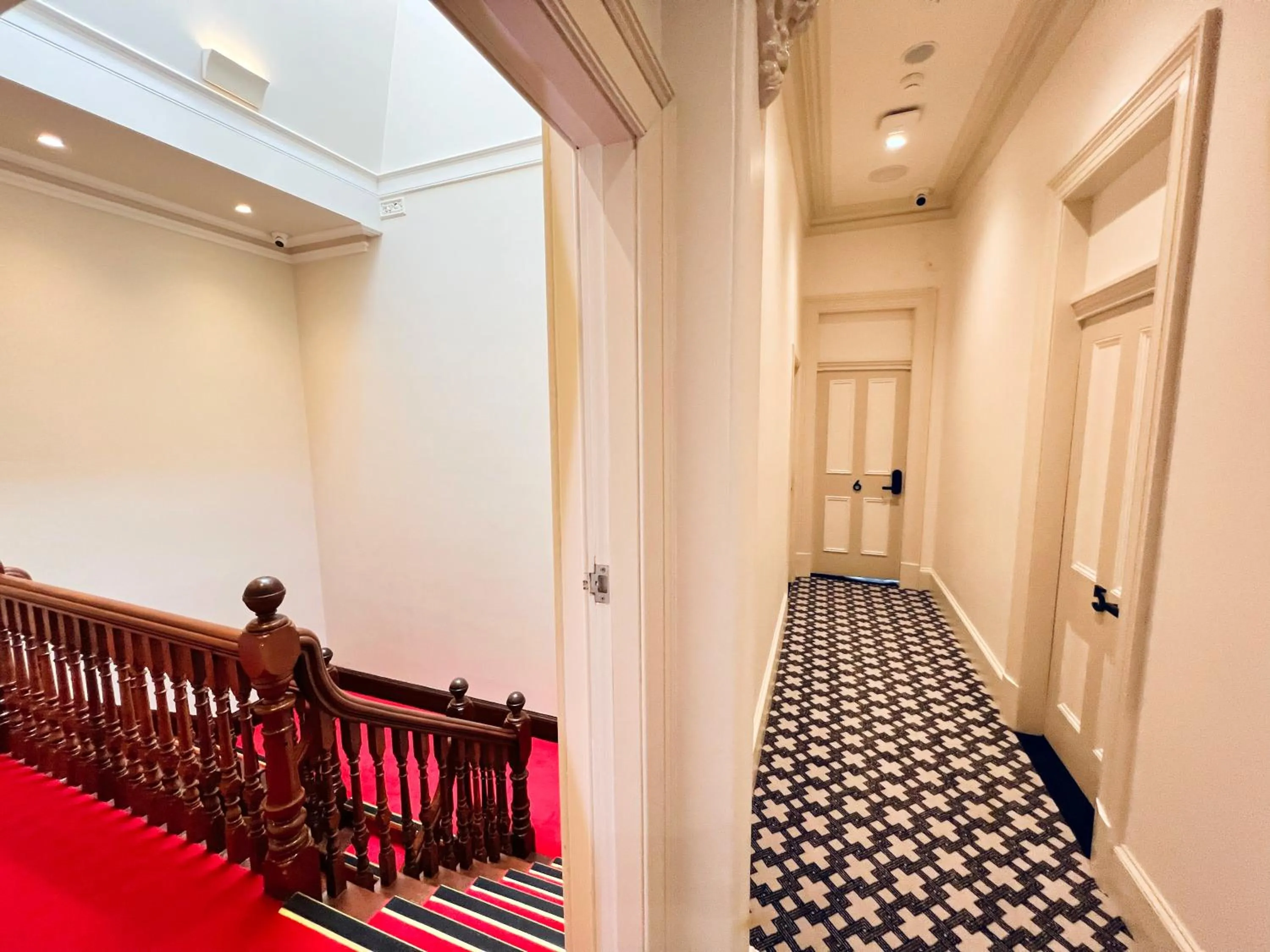 Property building in Tempe Hotel Sydney