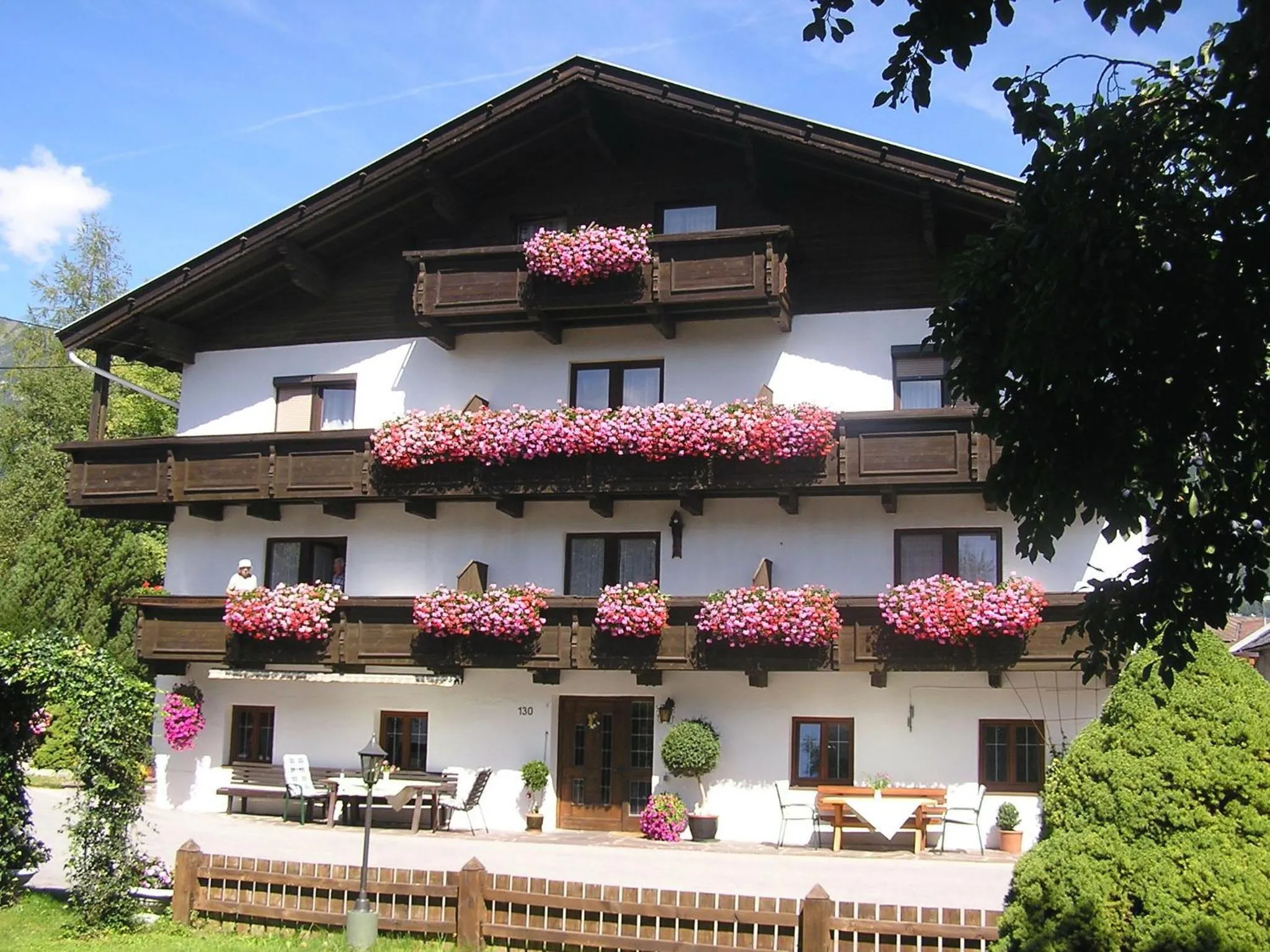 Facade/entrance in Pension Sonnenhof