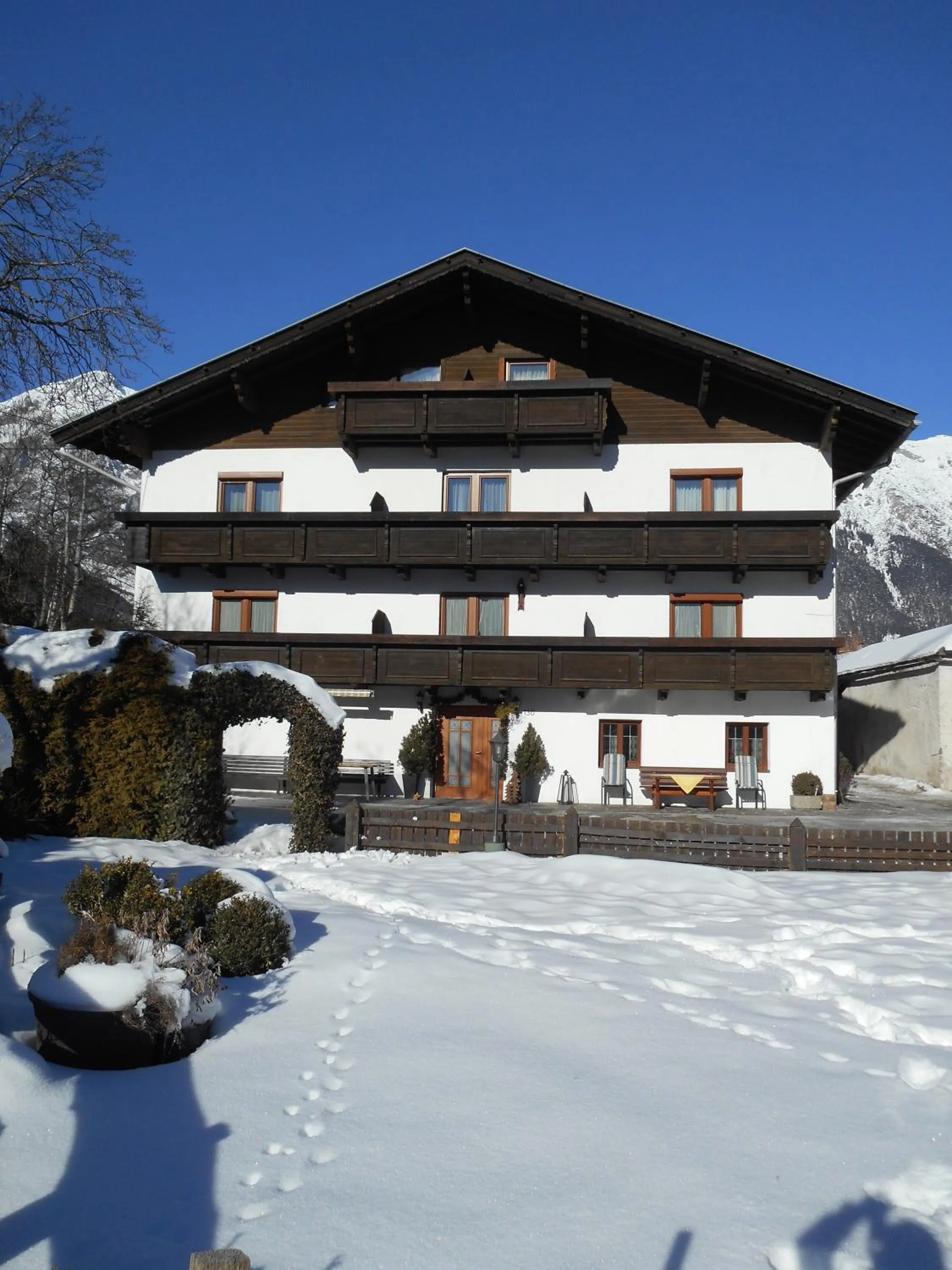 Facade/entrance in Pension Sonnenhof