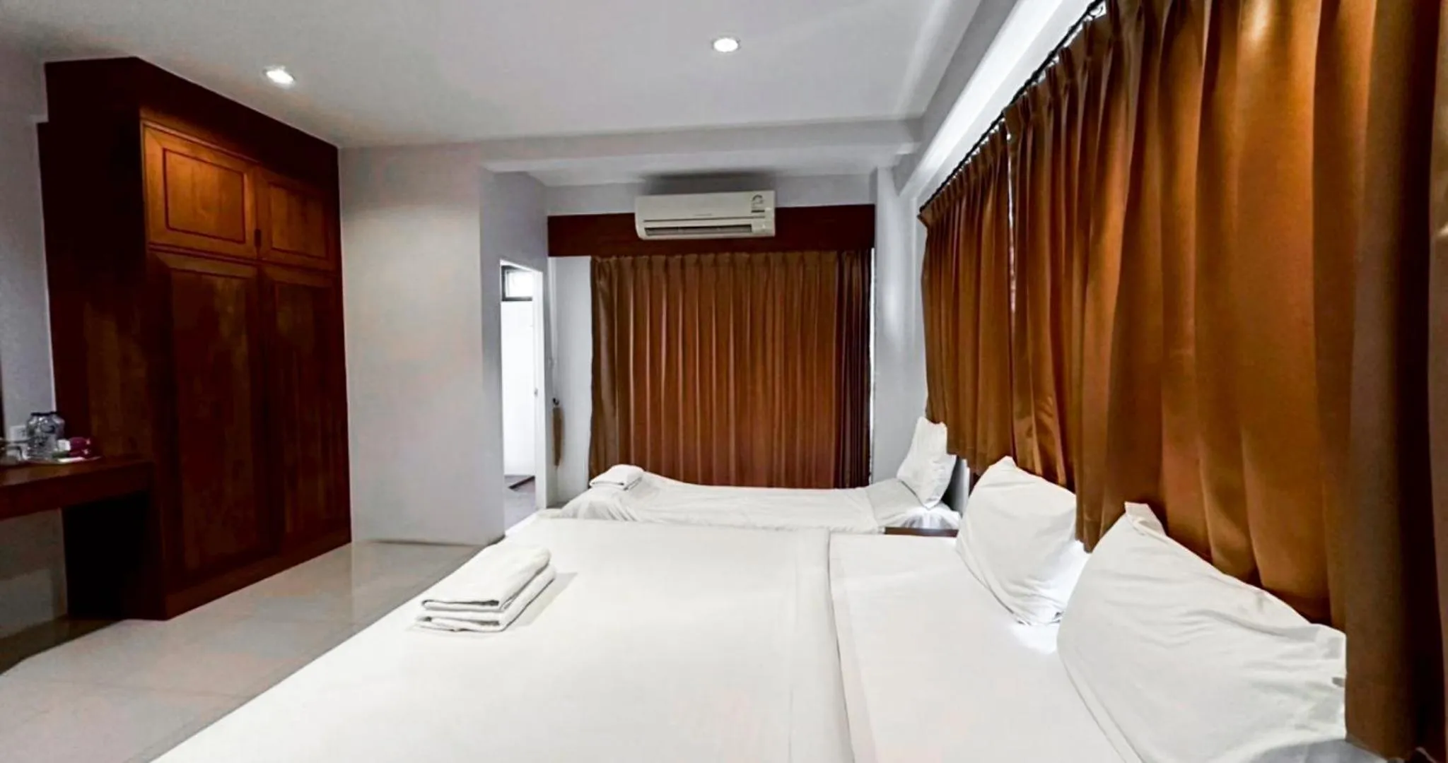 Bedroom, Bed in Perfect Place Hotel