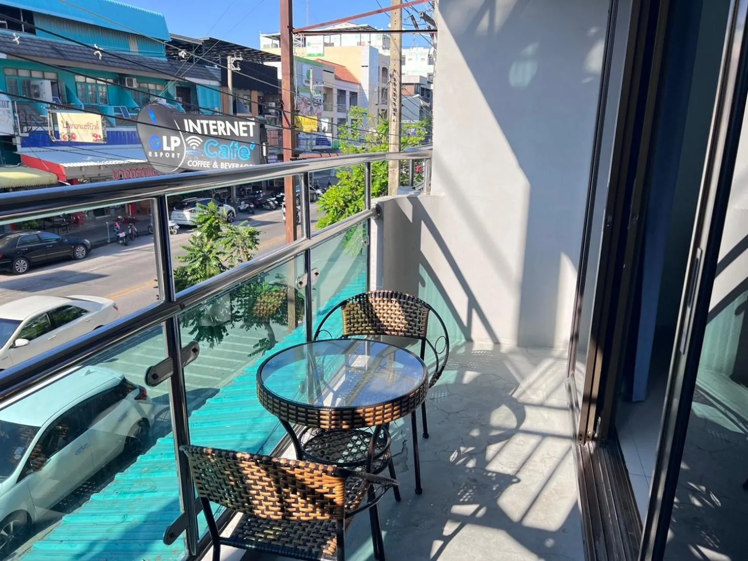 Patio in The Freelancer Hotel