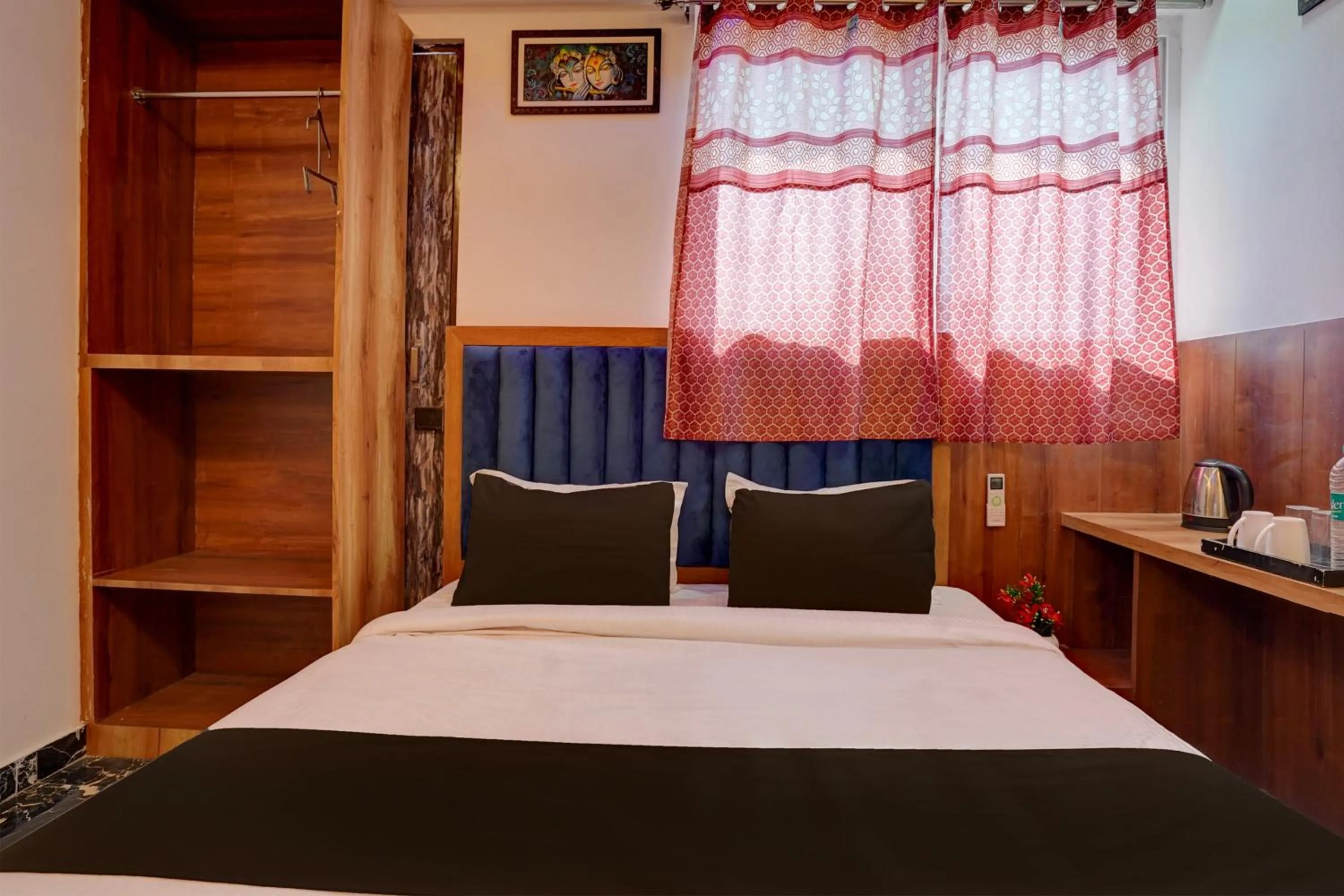 Bedroom, Bed in Hotel O Swastik Inn