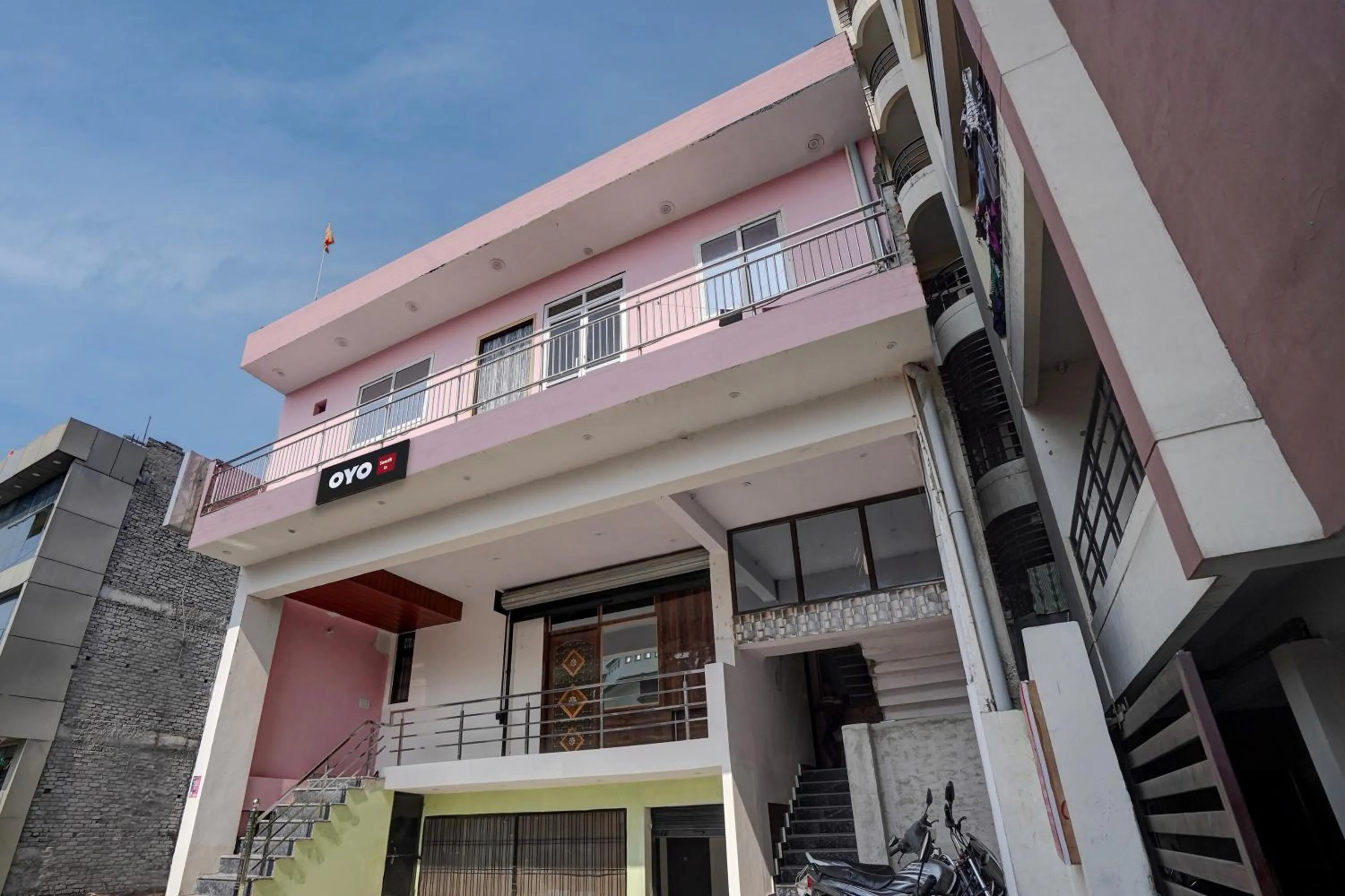Facade/entrance in Hotel O Swastik Inn