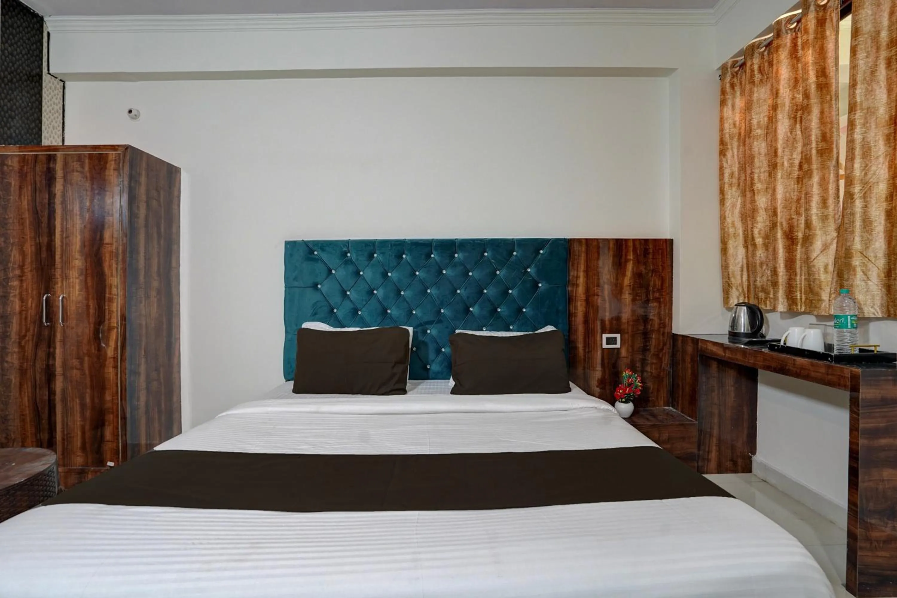 Bedroom, Bed in Hotel O Swastik Inn