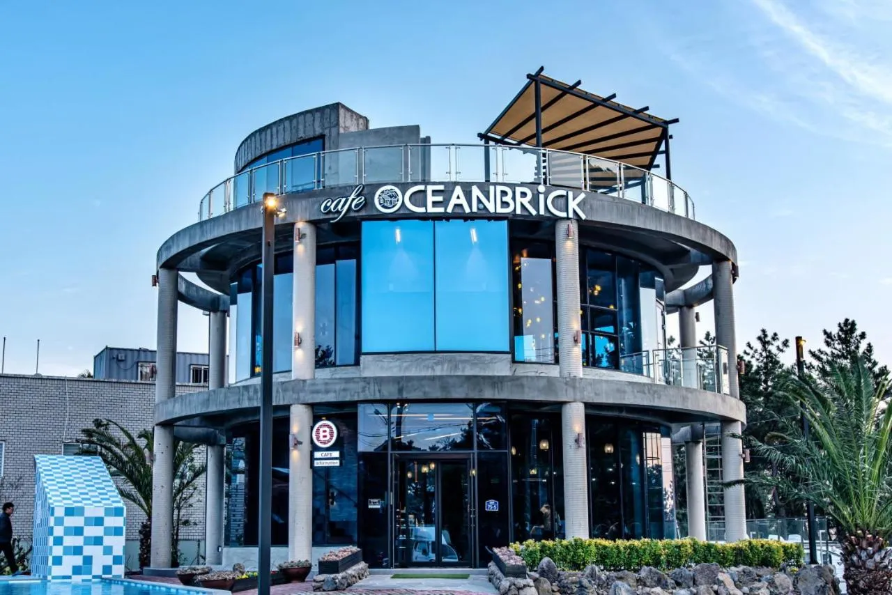 Ocean Brick Poolvilla