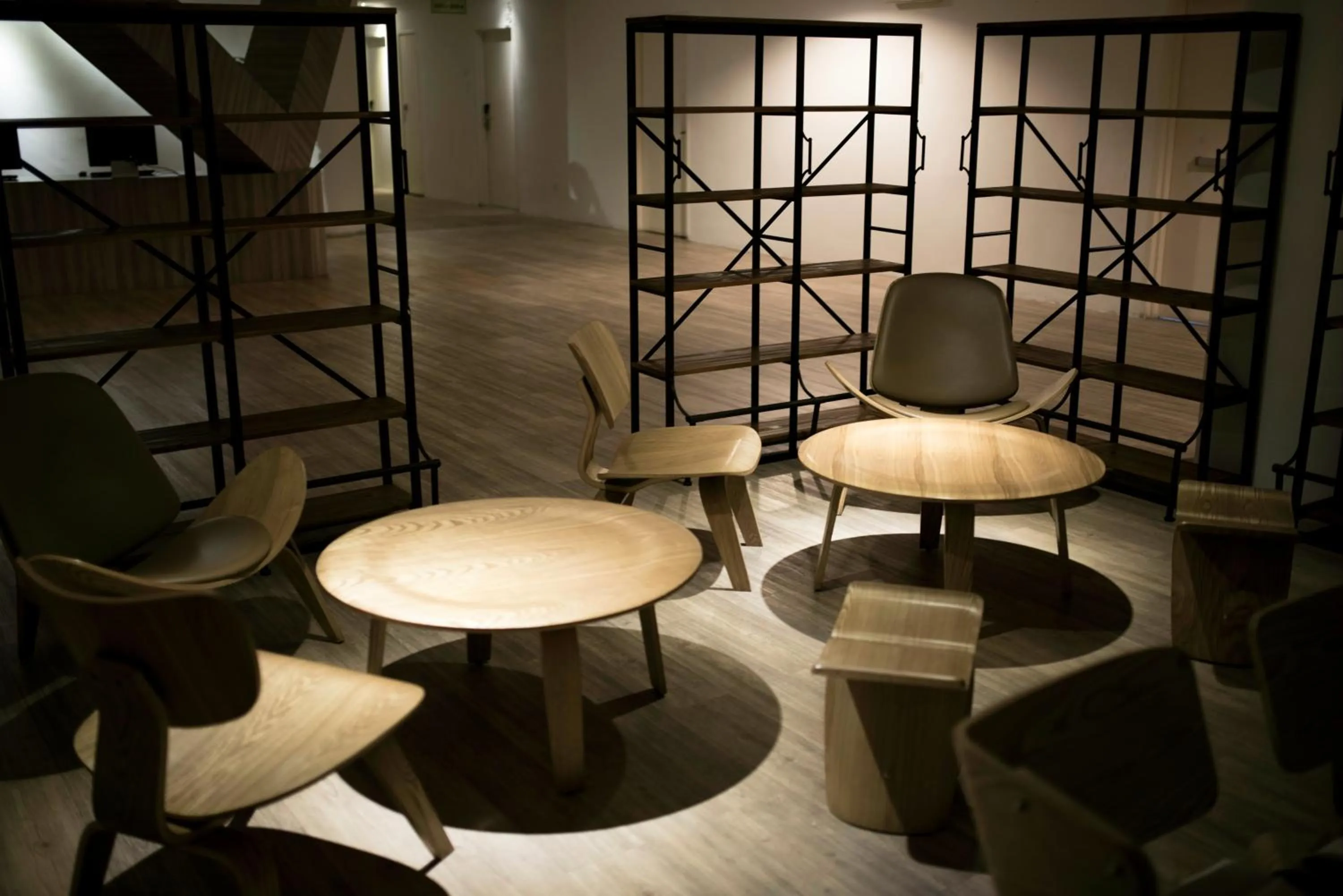 Communal lounge/ TV room in Creator Hotel