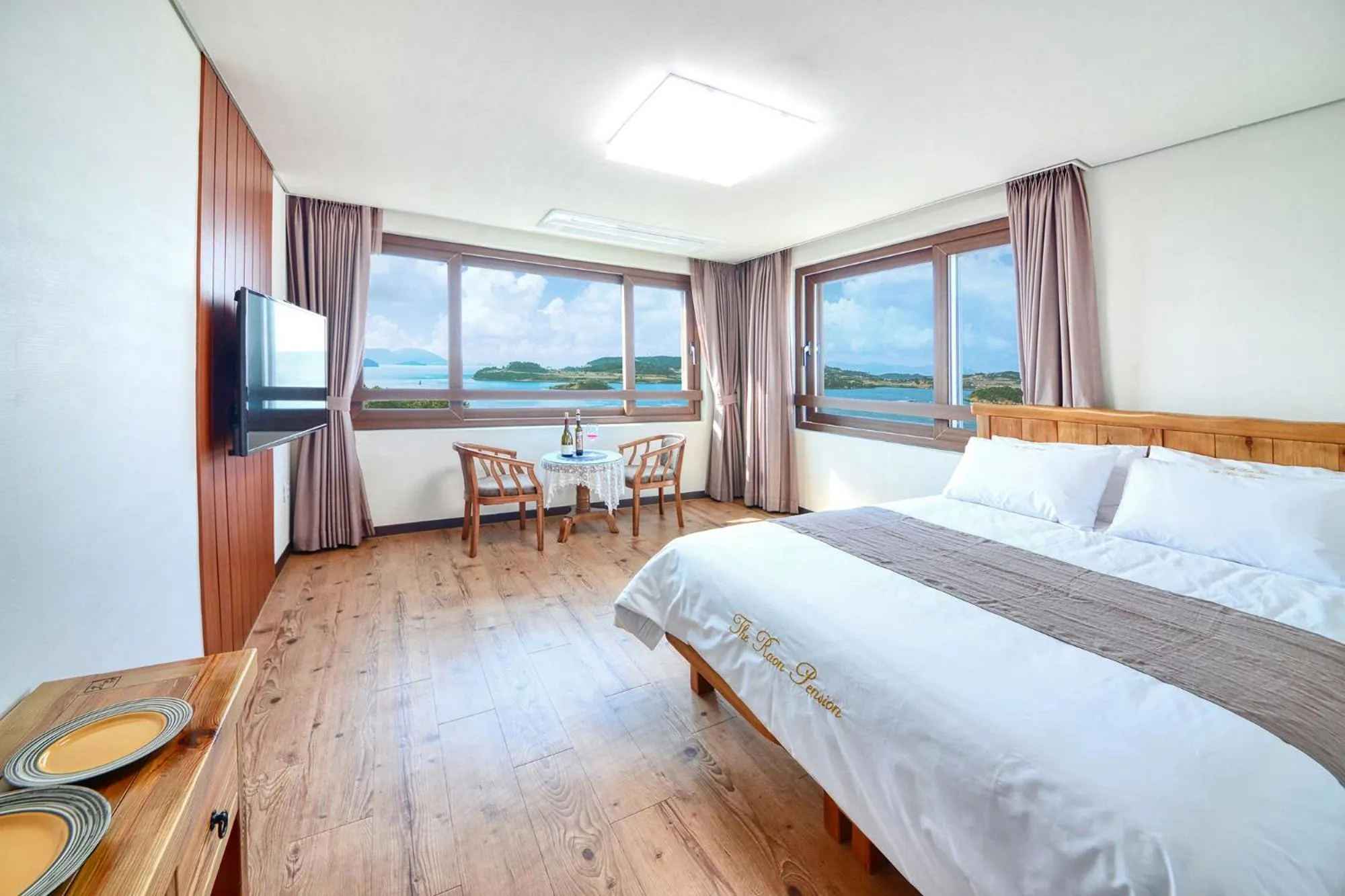 Bed in The Raon Pension