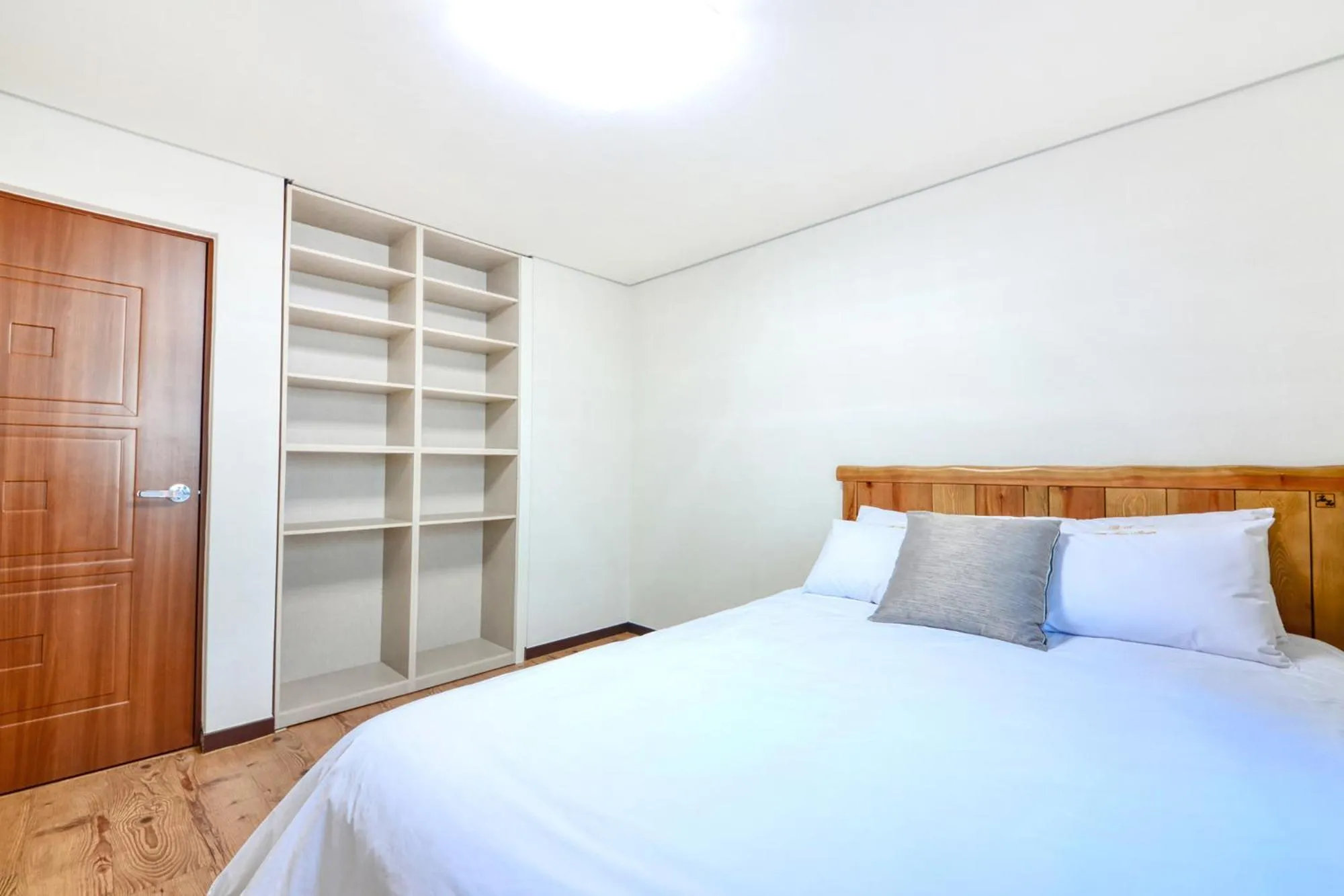 Bed in The Raon Pension