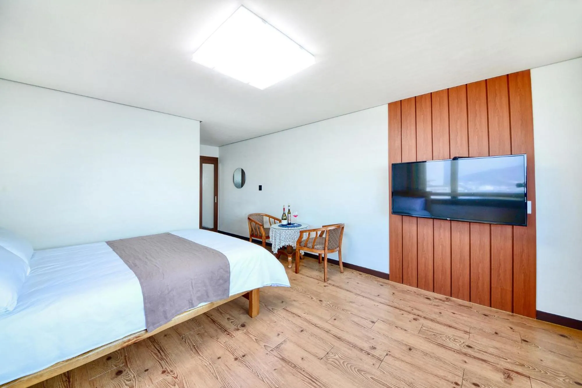 Bed in The Raon Pension