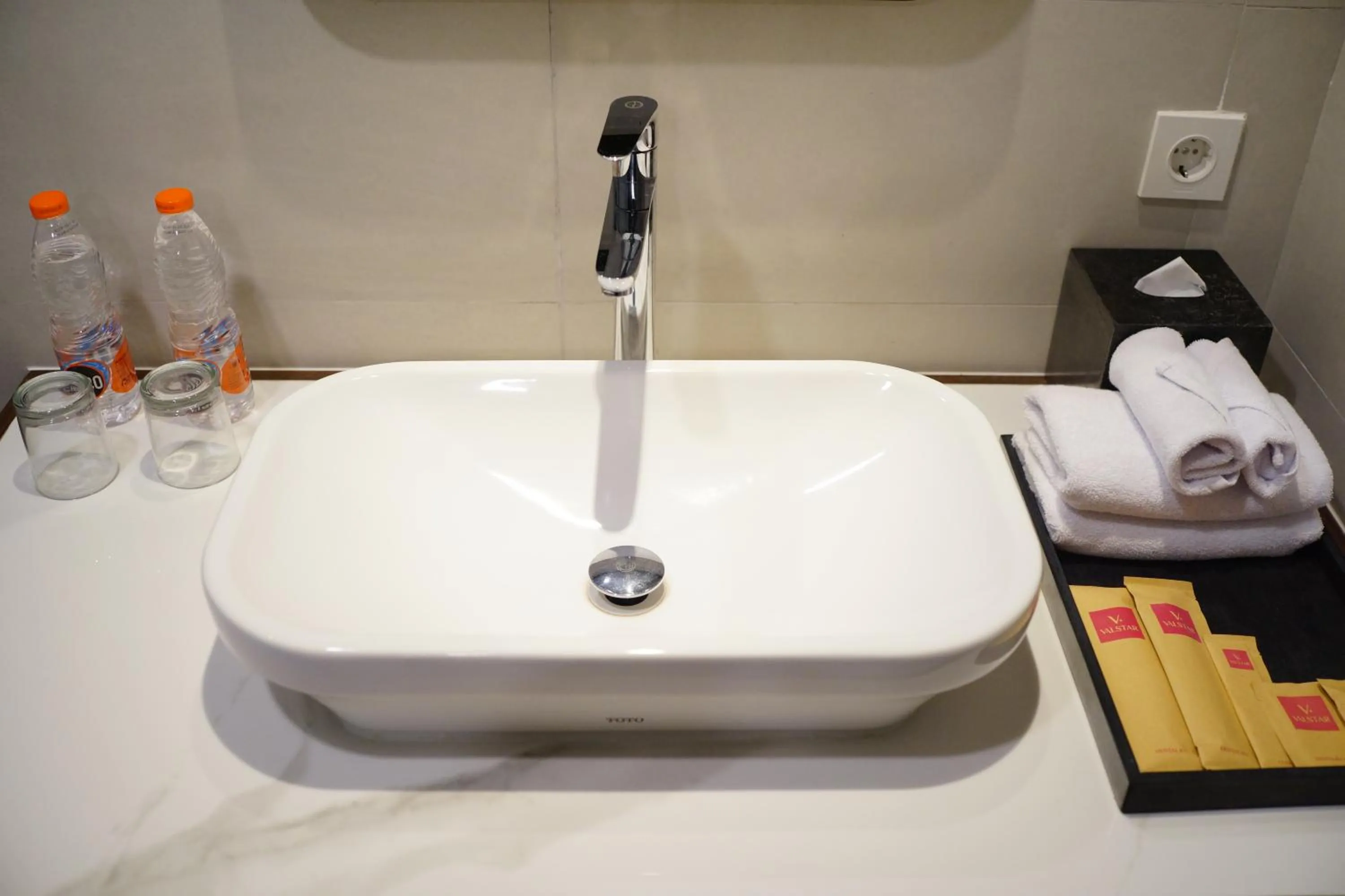 Bathroom in ValStar Hotel Canggu