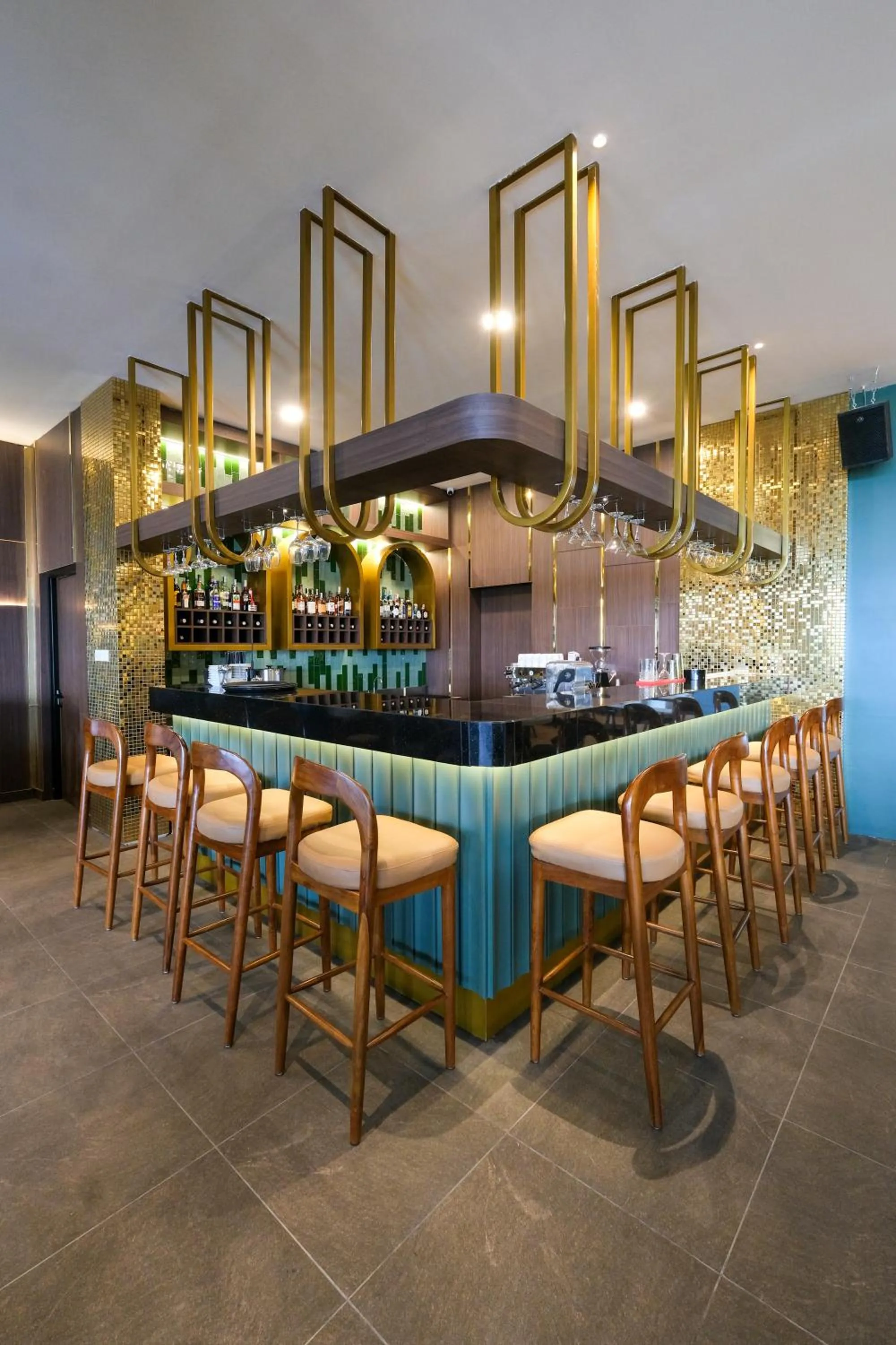 Restaurant/places to eat in ValStar Hotel Canggu