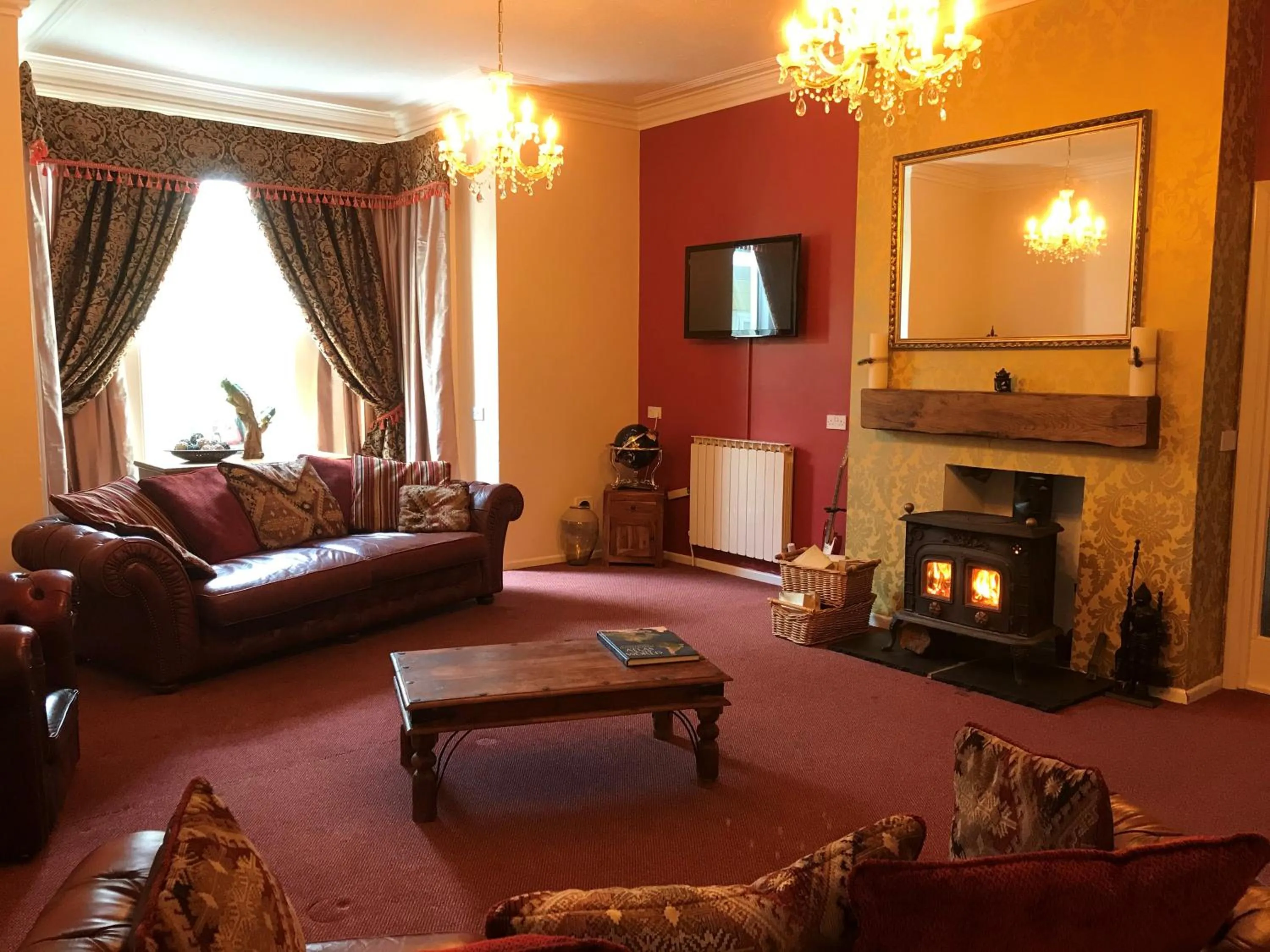 Communal lounge/ TV room in The Wighthill