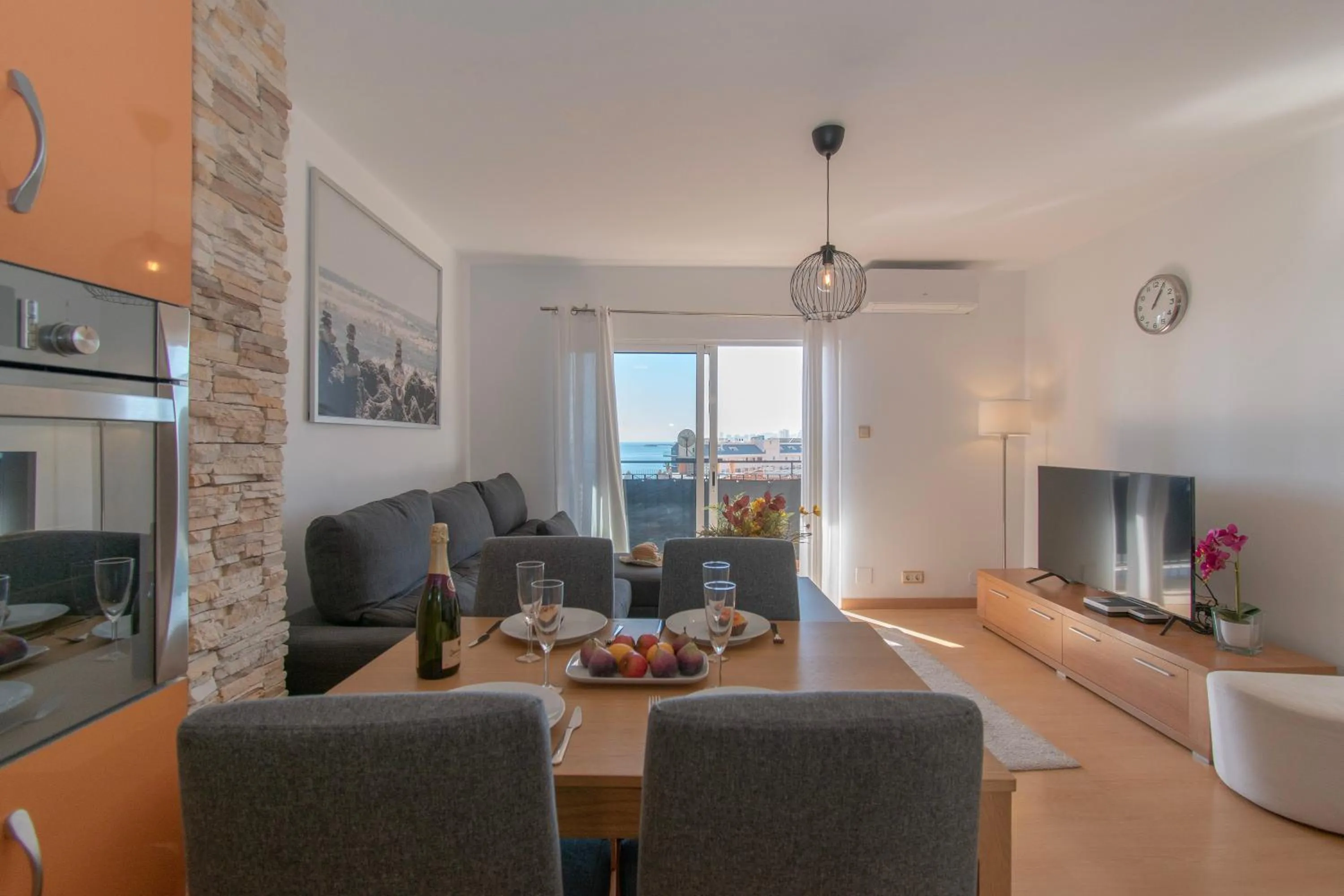 Living room in Cambural Beach Apartment - Happy Rentals
