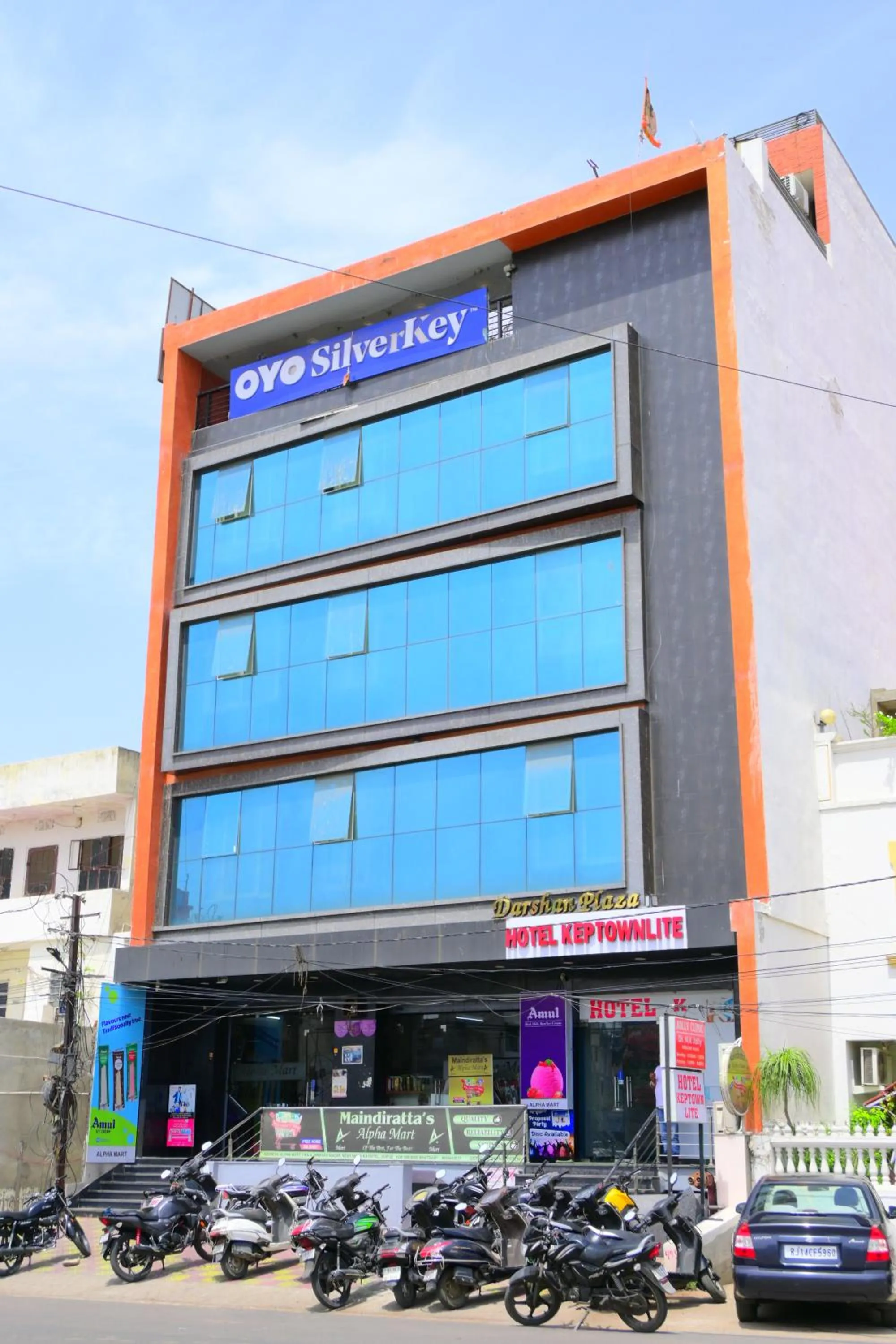 Property building in Hotel Keptown Lite