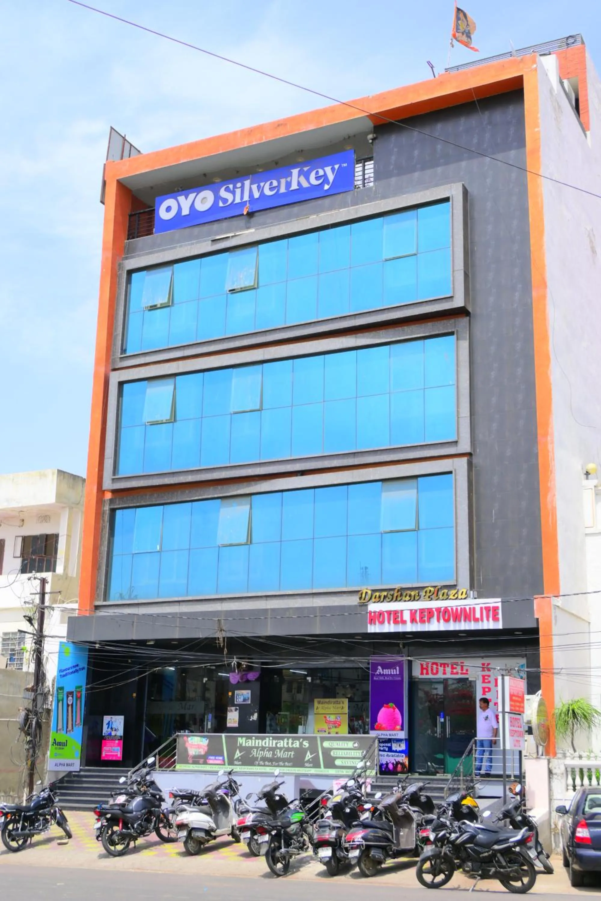 Property building in Hotel Keptown Lite