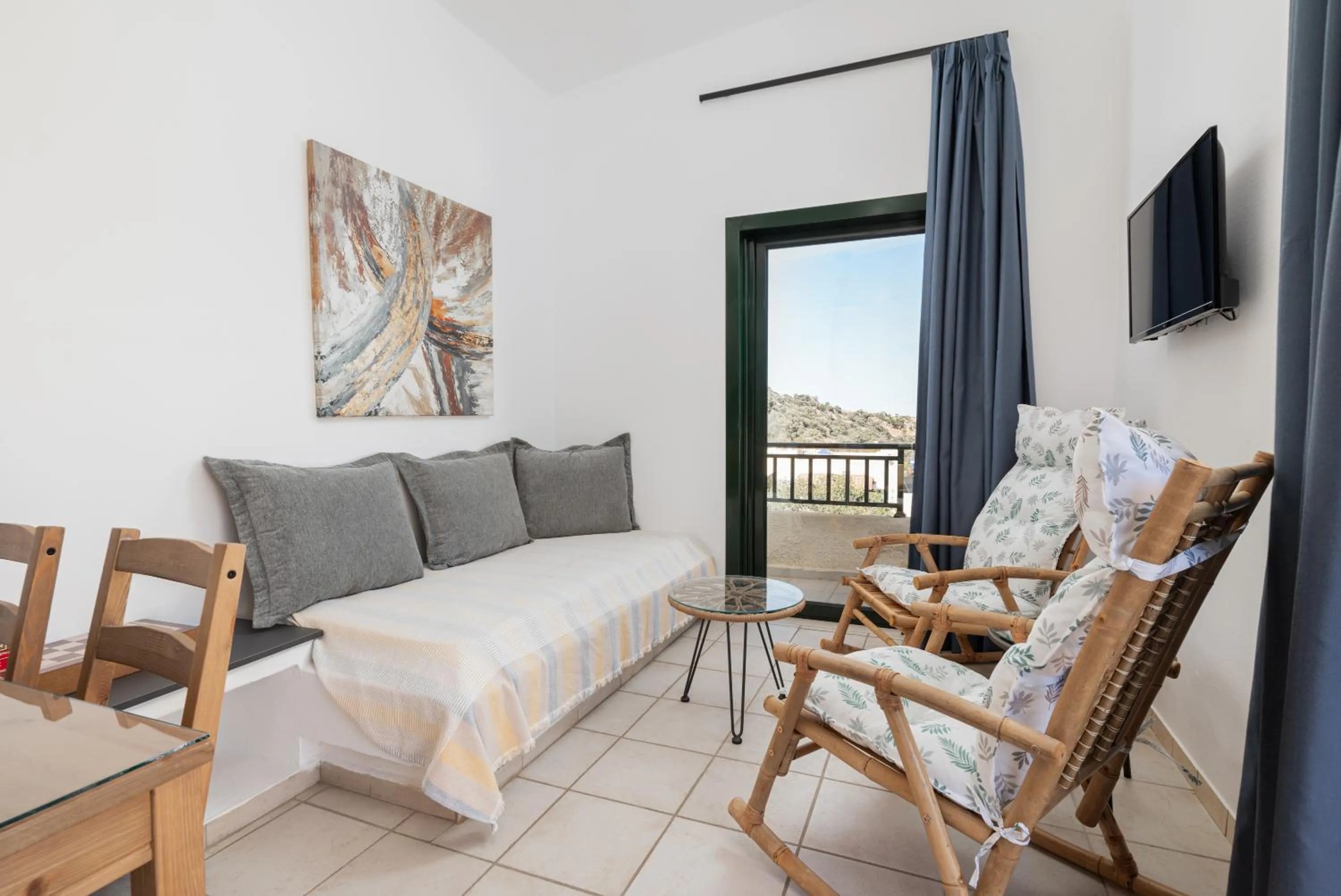 TV and multimedia in Blue Horizon Apartments