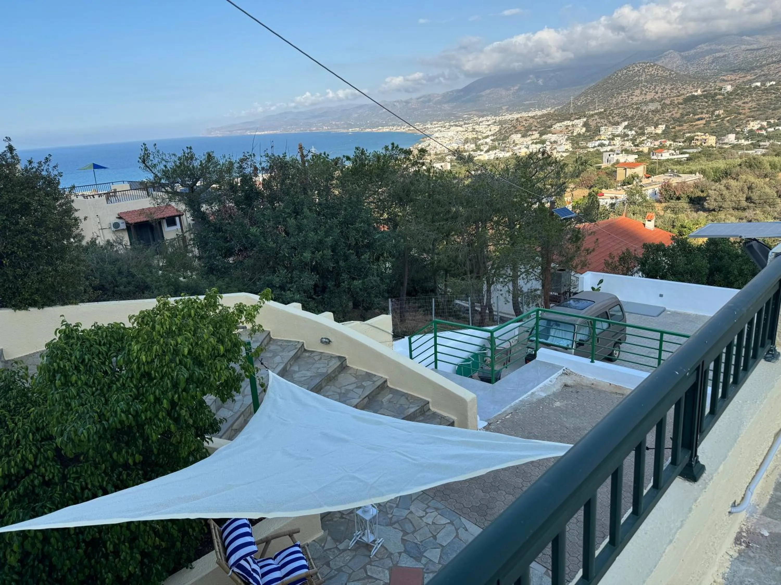 Day in Blue Horizon Apartments