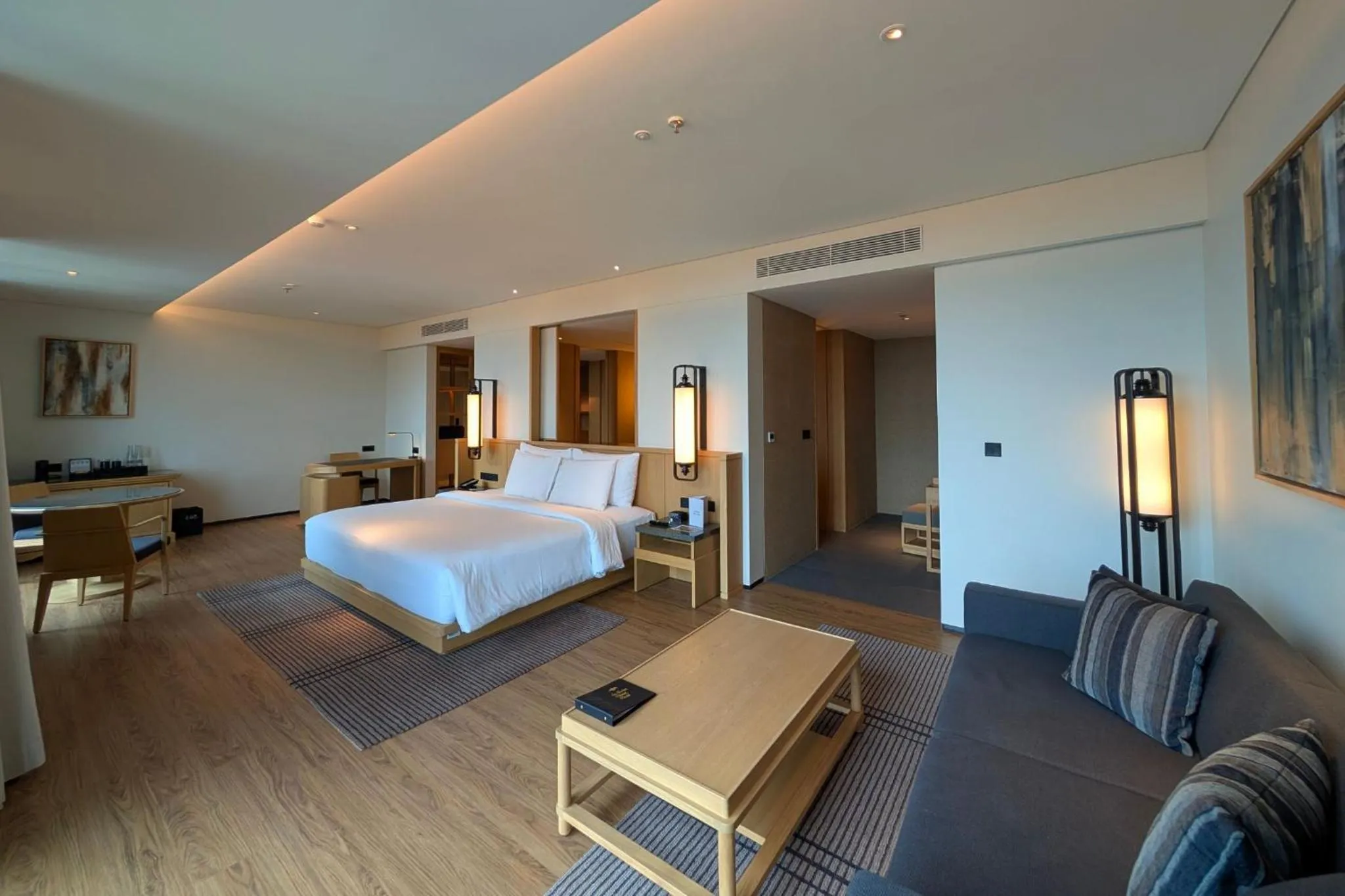 Bed in Hotel Tentrem Jakarta