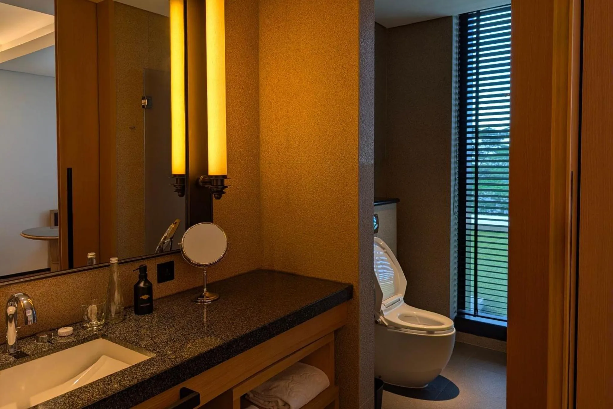 Bathroom in Hotel Tentrem Jakarta