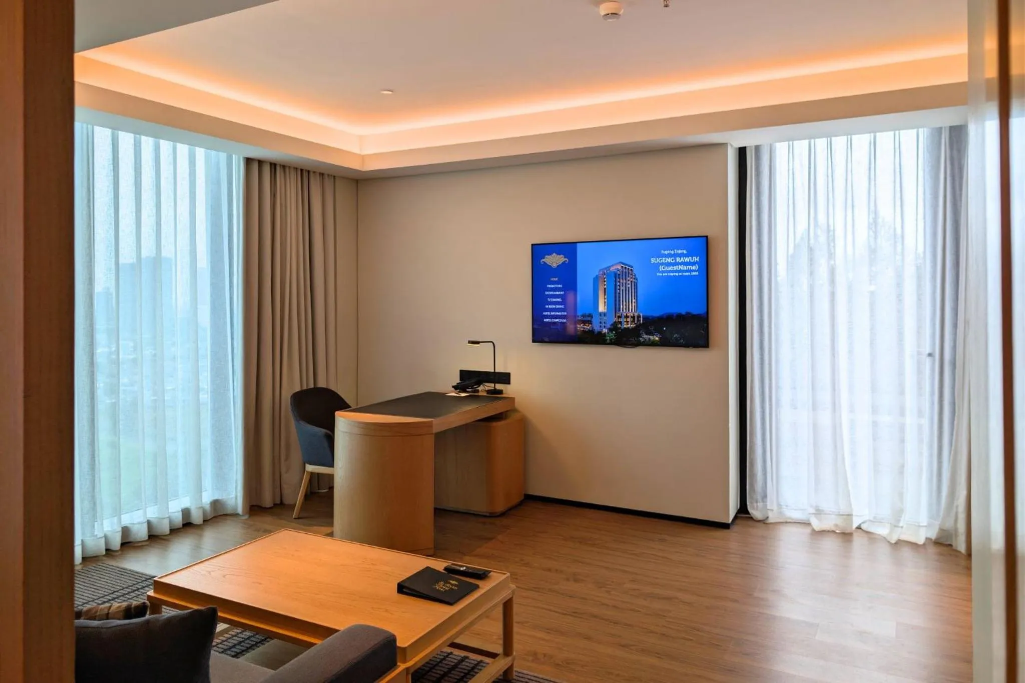 Living room in Hotel Tentrem Jakarta