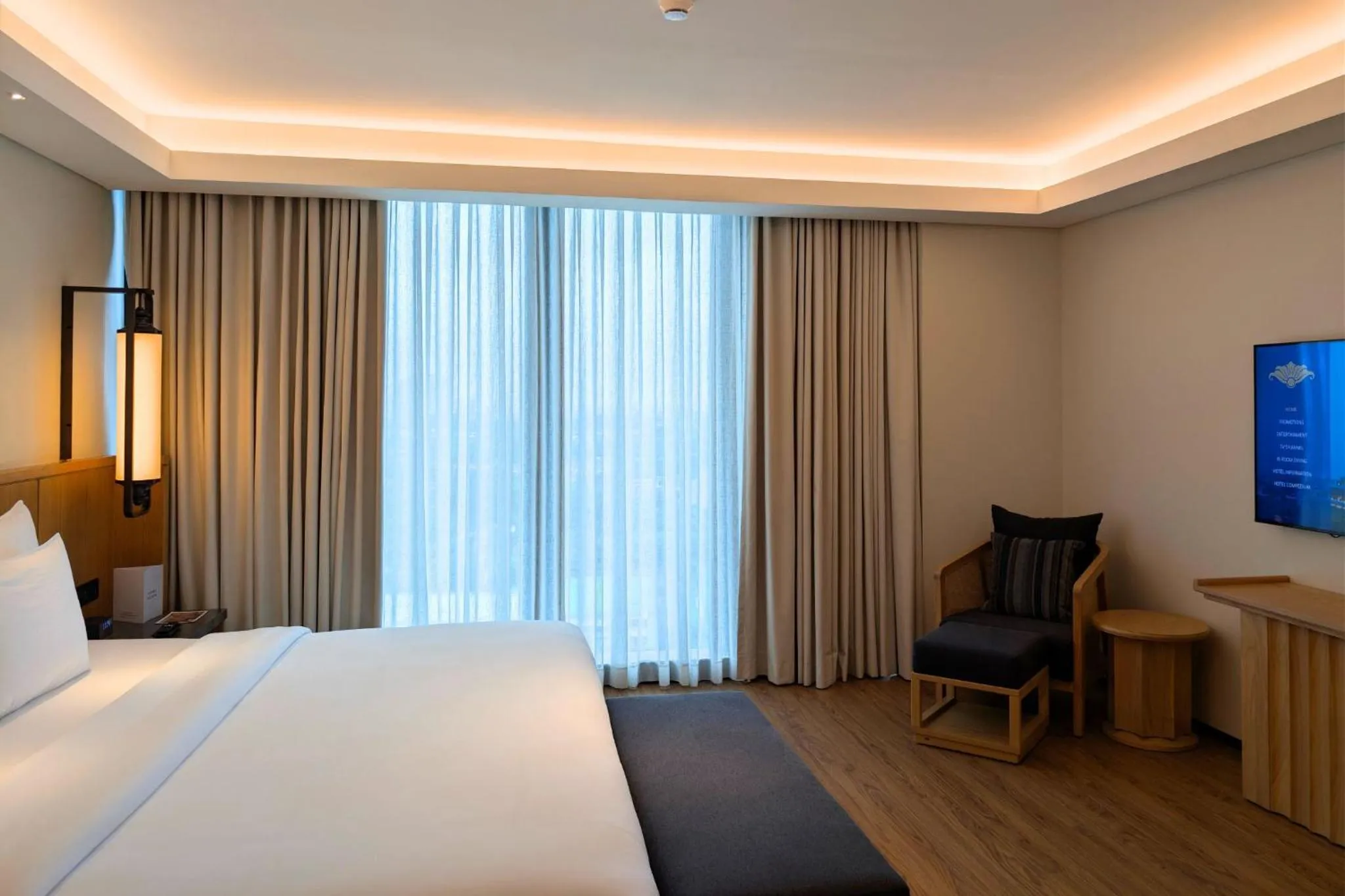 Bed in Hotel Tentrem Jakarta