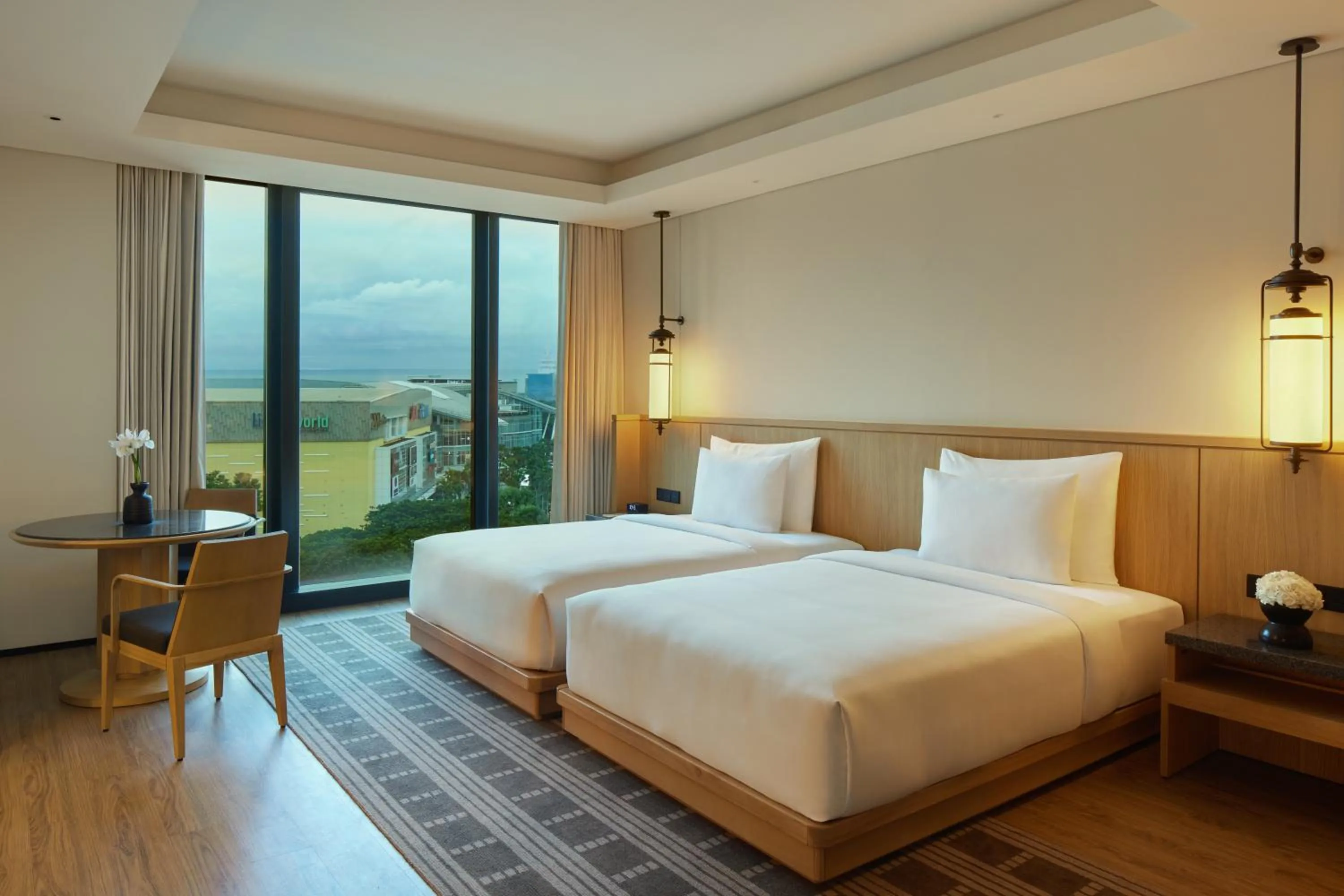 Bedroom, Bed in Hotel Tentrem Jakarta