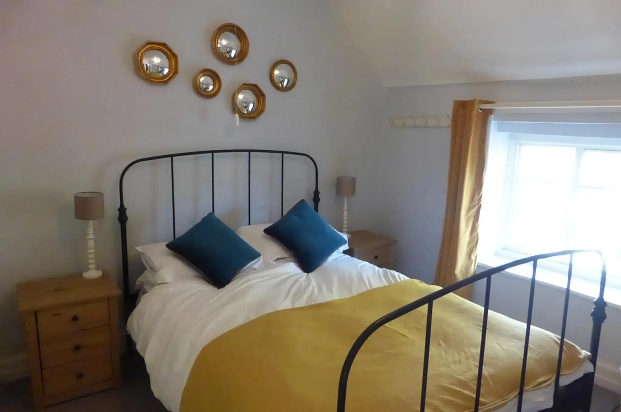 Bed in The Crown Inn, Kemerton