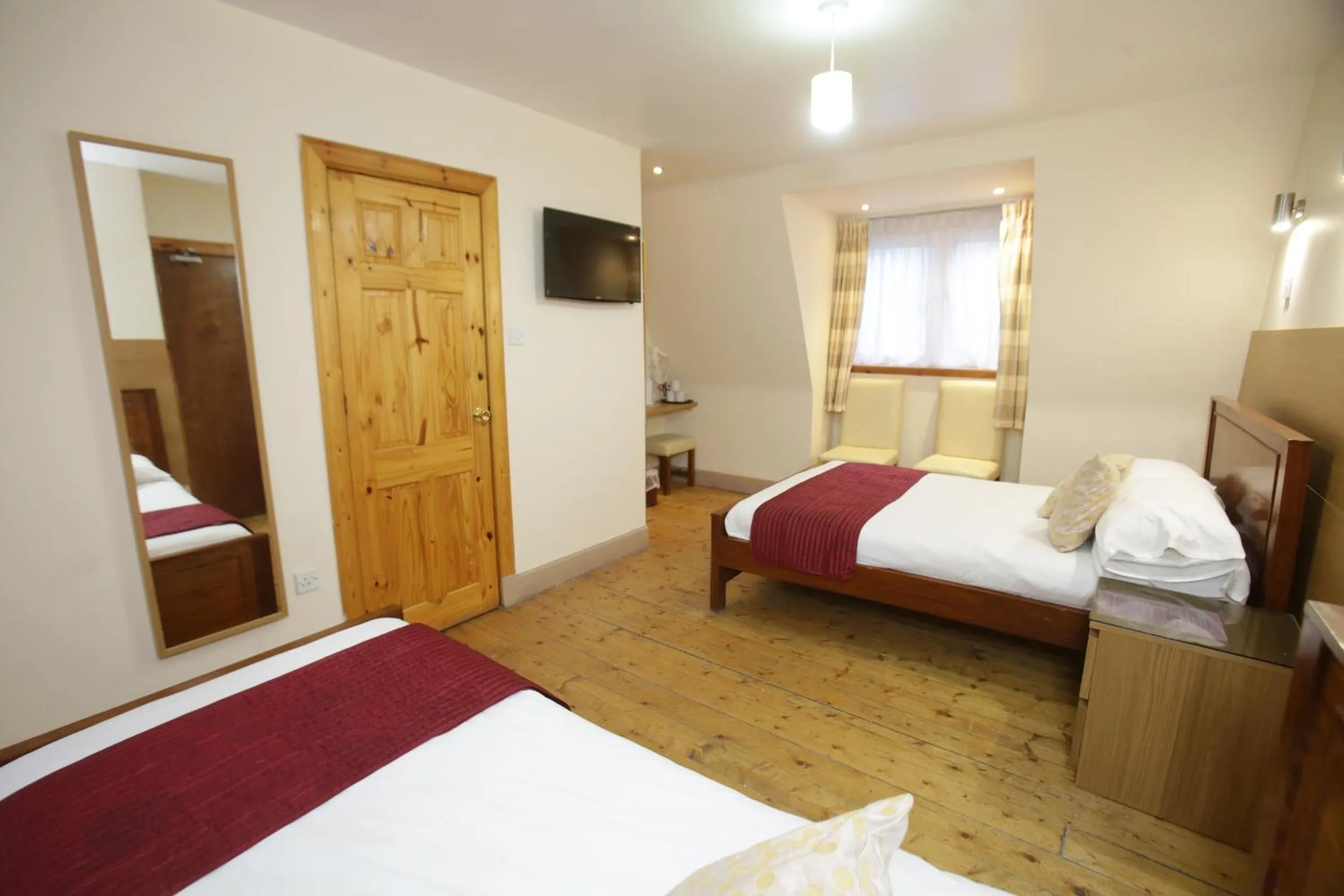 Bed in The Merchant City Inn