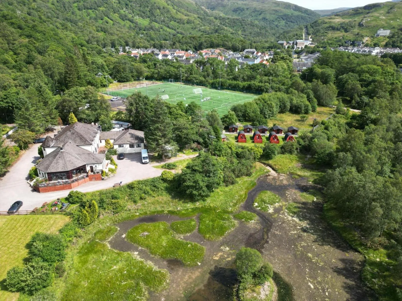 Property building in MacDonald Hotel & Cabins