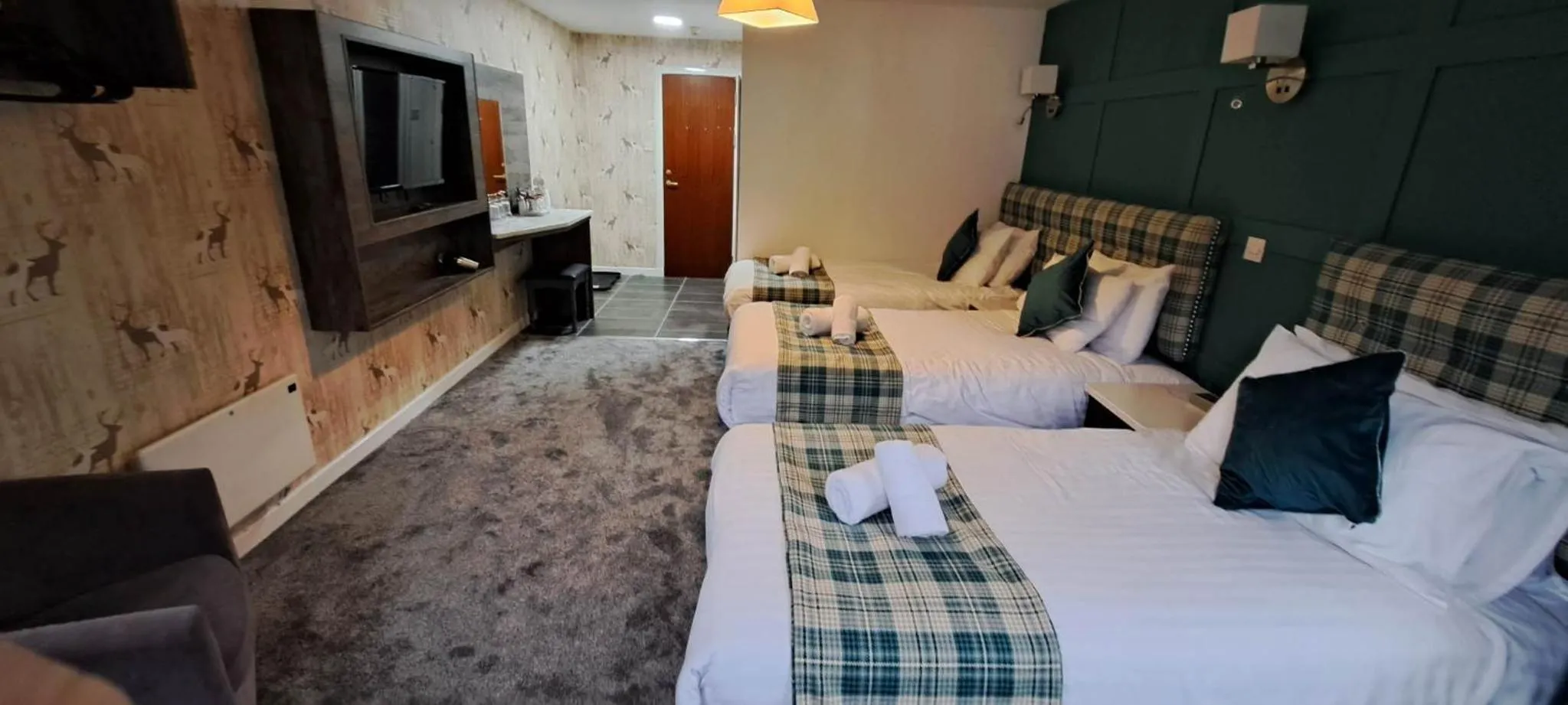 Photo of the whole room, Bed in MacDonald Hotel & Cabins