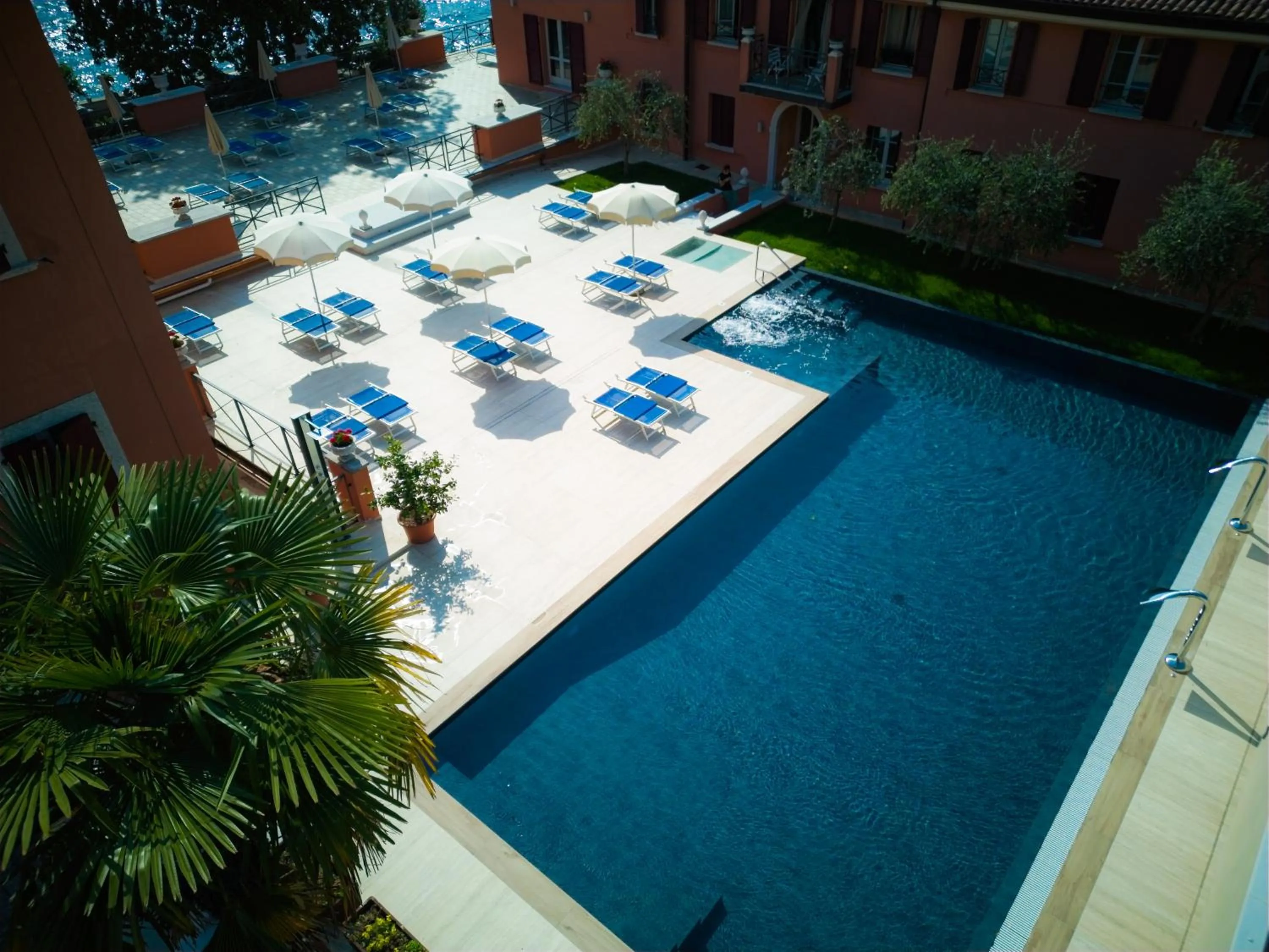 Swimming pool in Hotel Bogliaco