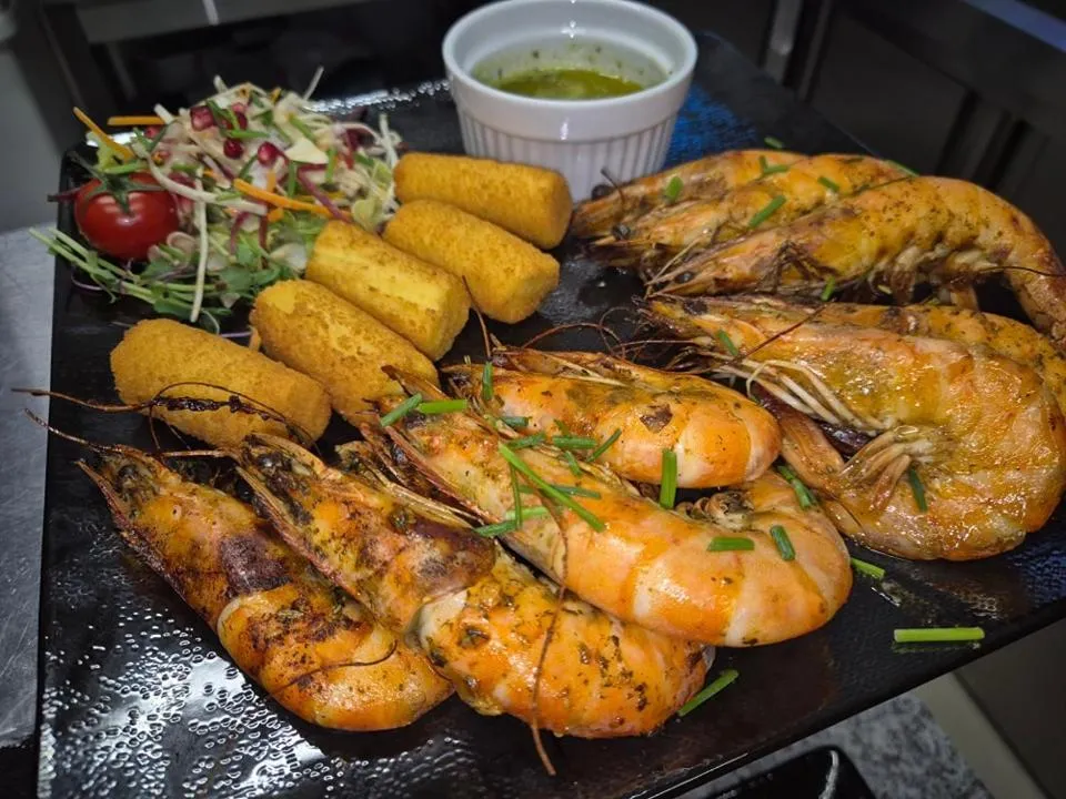 Restaurant/places to eat in Haras des Chartreux