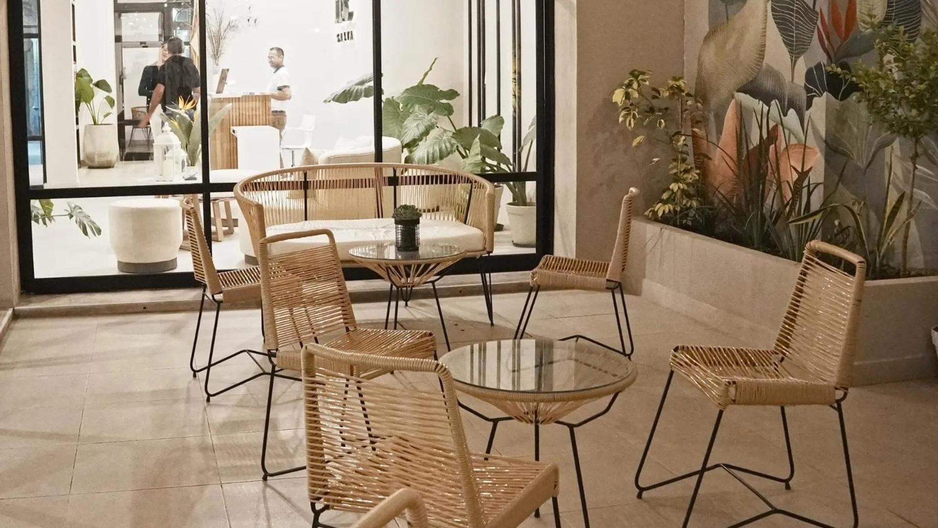 Patio in Hotel Caseros Salta