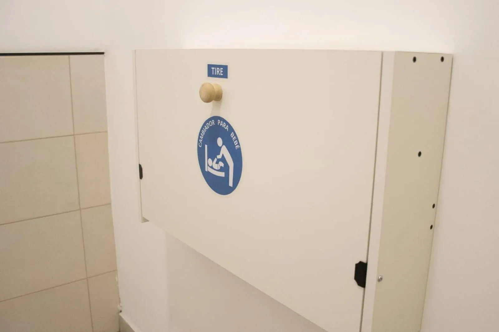 Public Bath in Hotel Caseros Salta