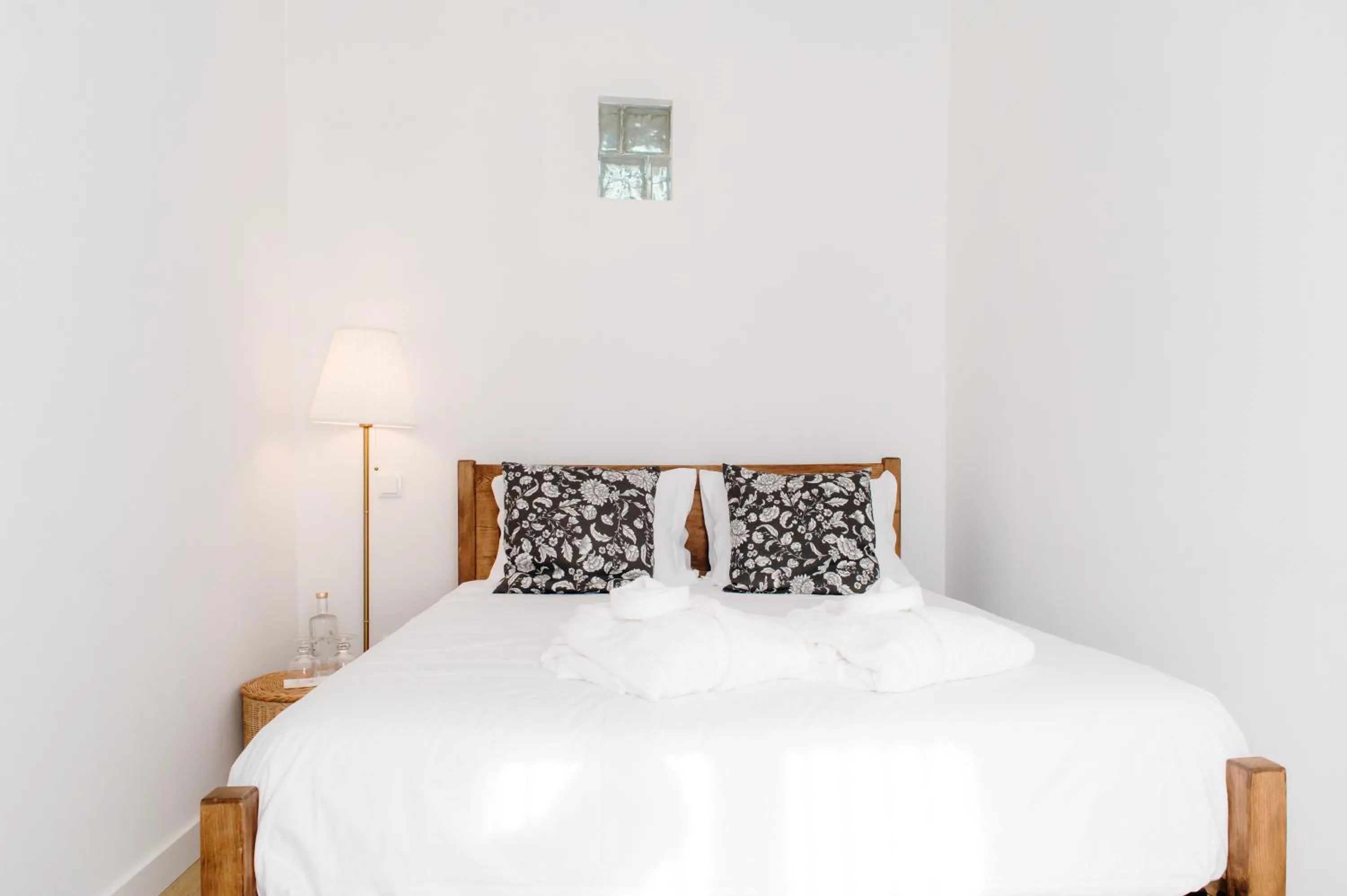 Bed in Quinta do Louredo - Évora