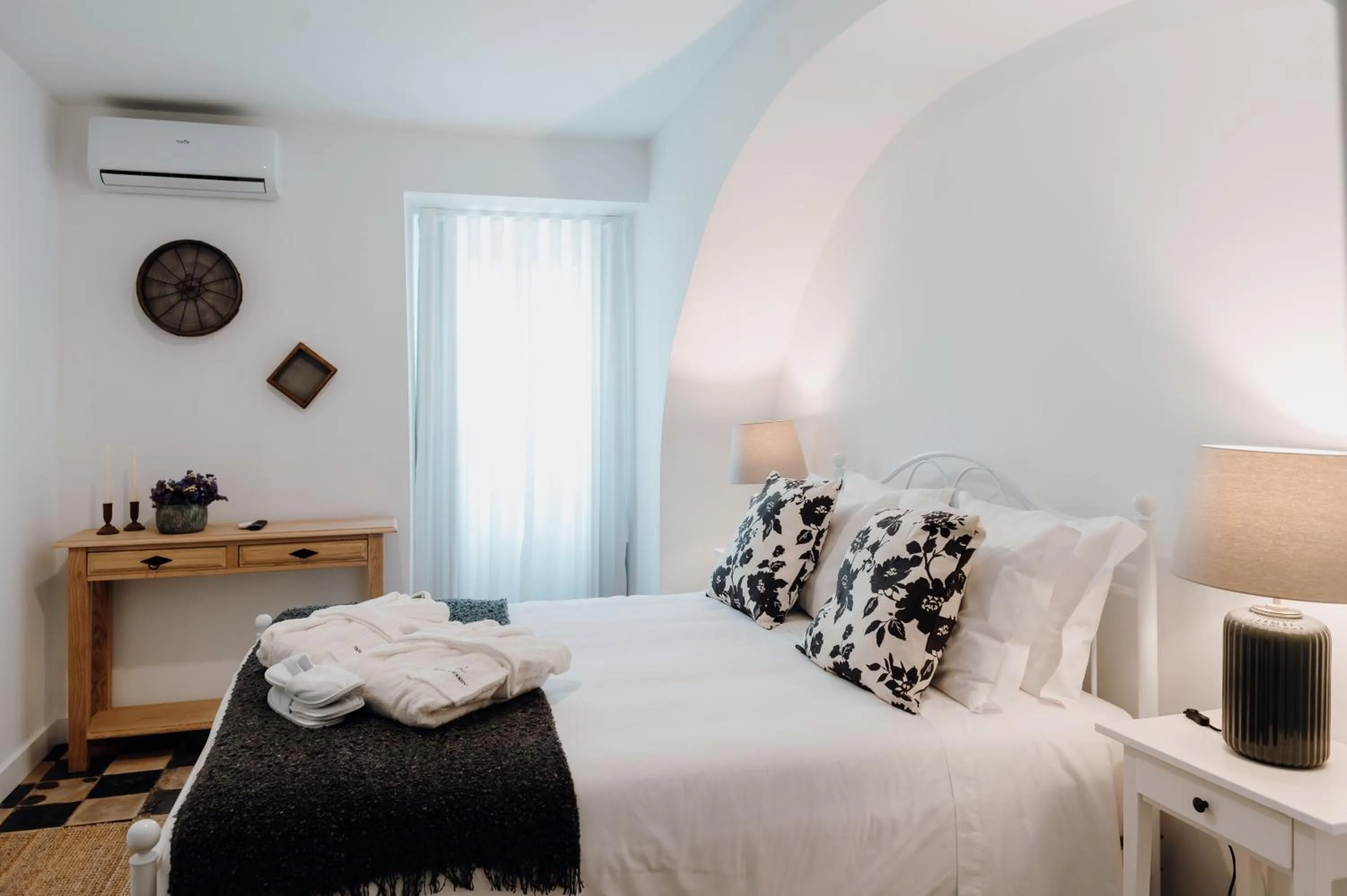 Bedroom, Bed in Quinta do Louredo - Évora