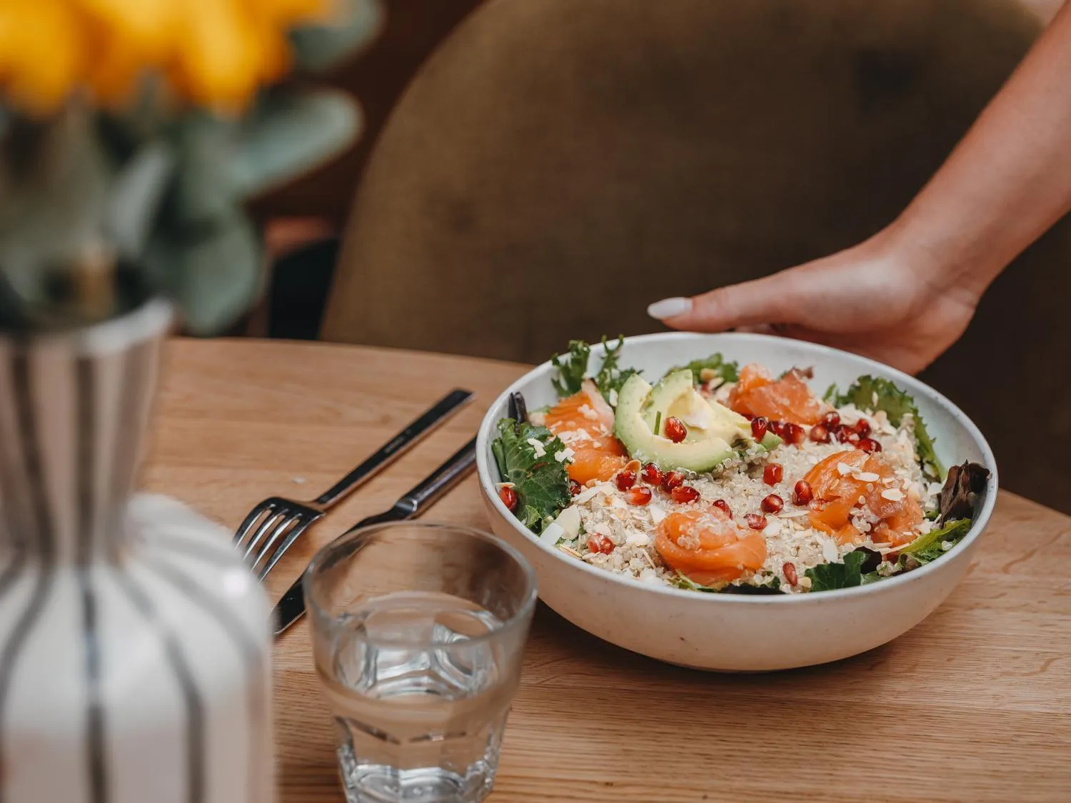 Restaurant/places to eat in Hôtel le Bout du Parc de Versailles